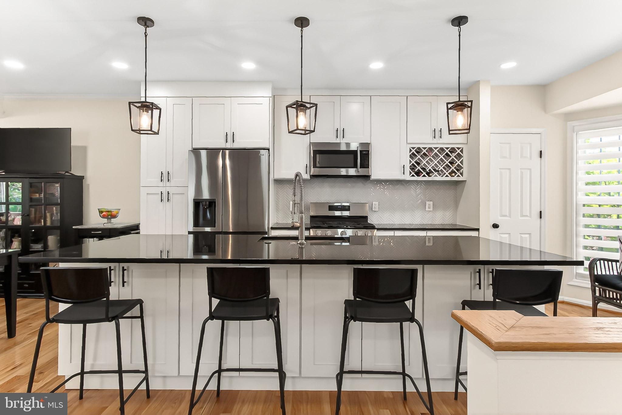 ASHBURN VILLAGE - Residential