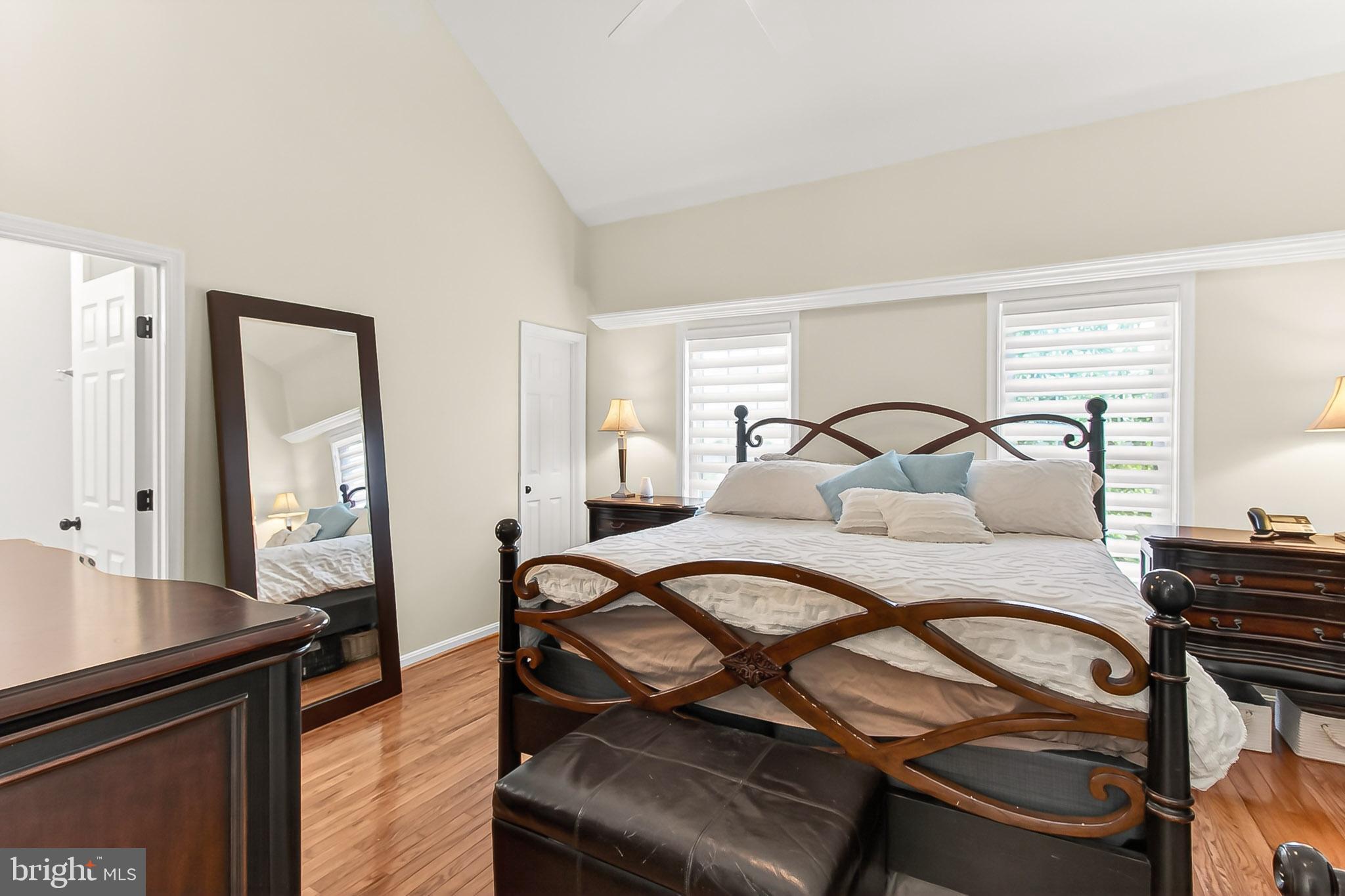 ASHBURN VILLAGE - Residential