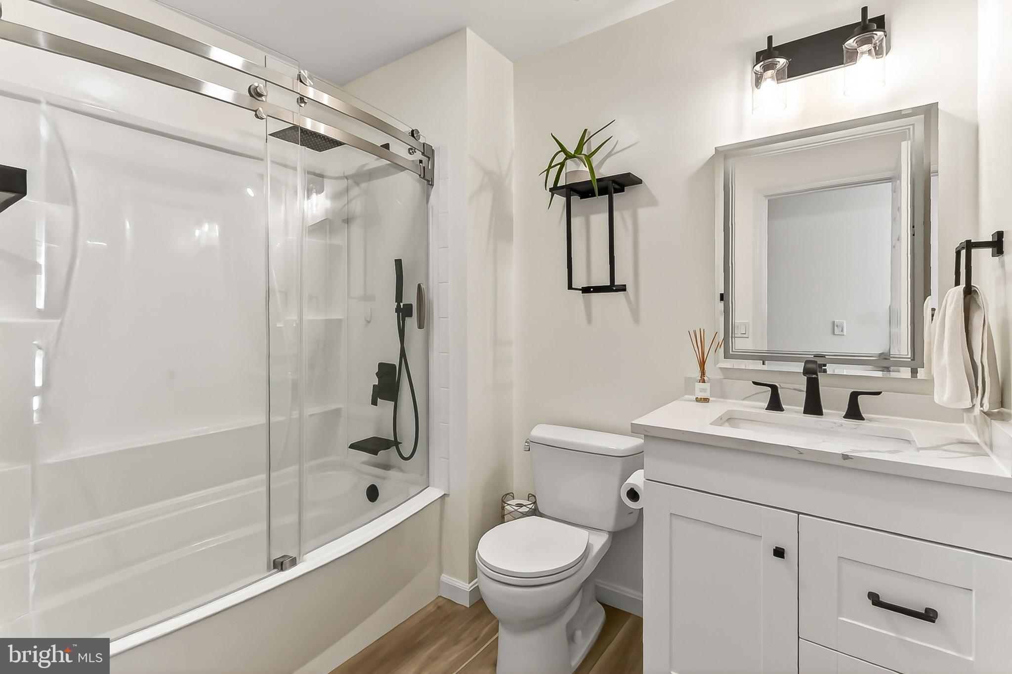 ASHBURN VILLAGE - Residential