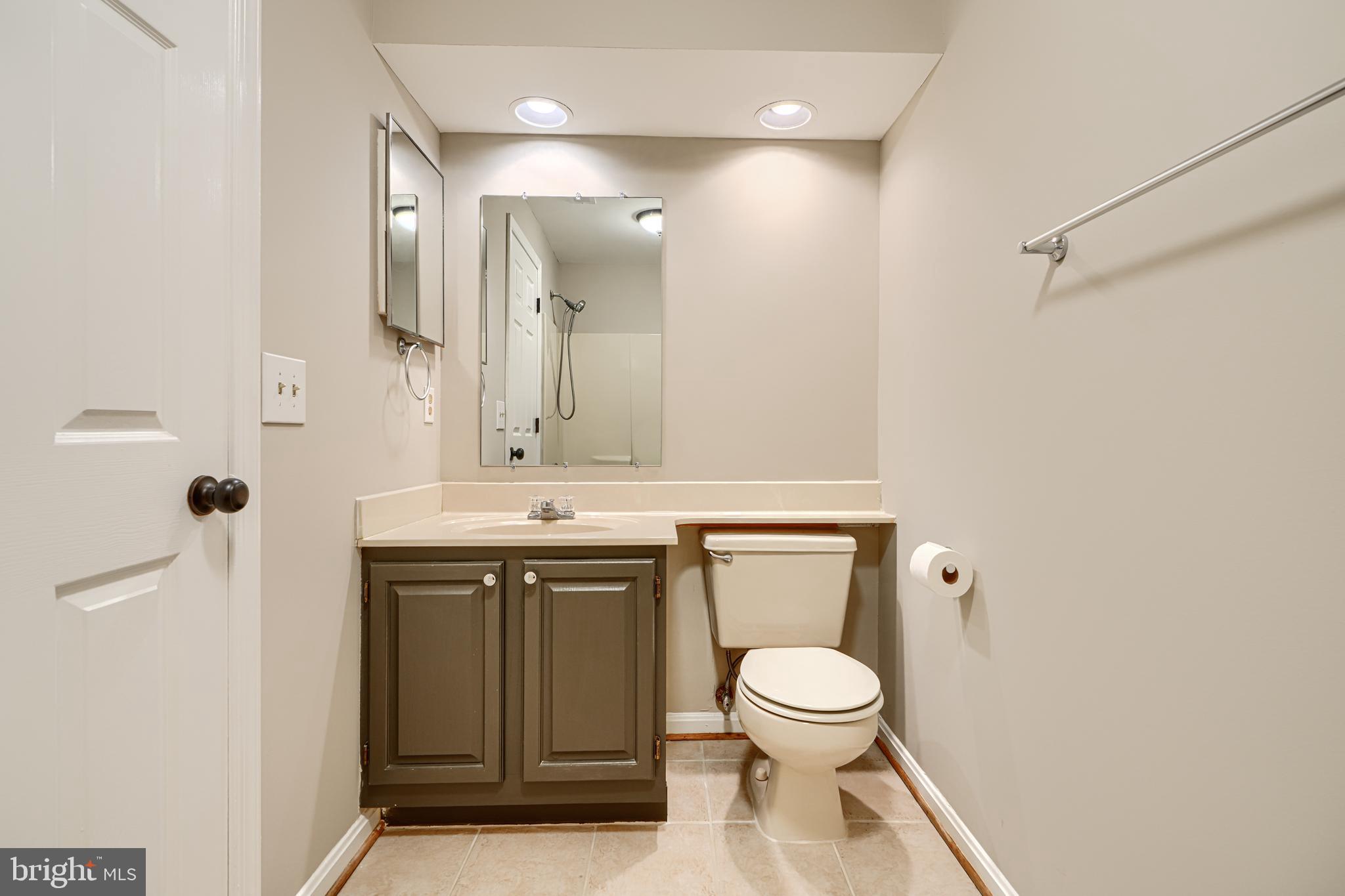 VILLAGE OF THOMAS RUN - Residential