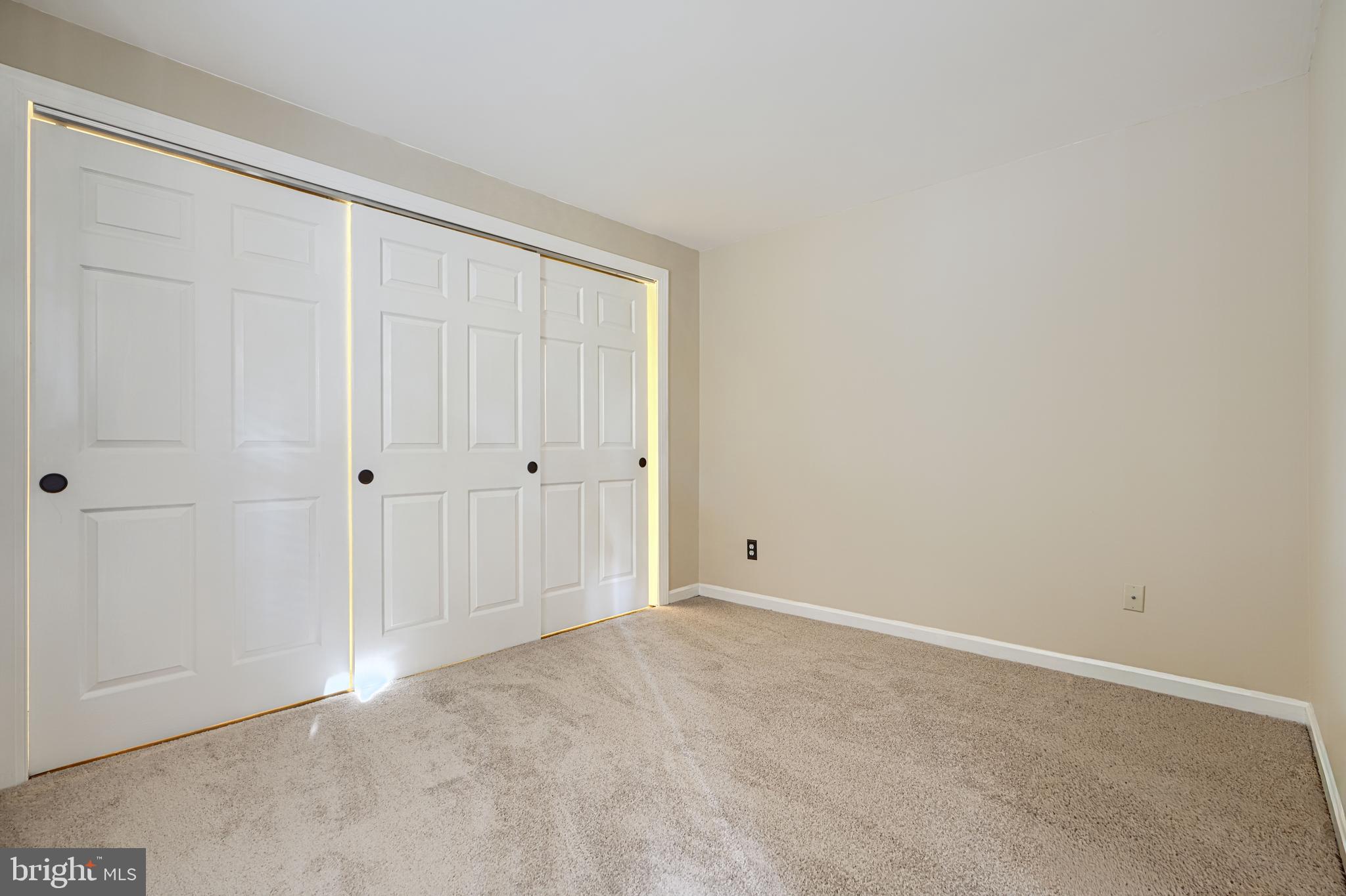 VILLAGE OF THOMAS RUN - Residential