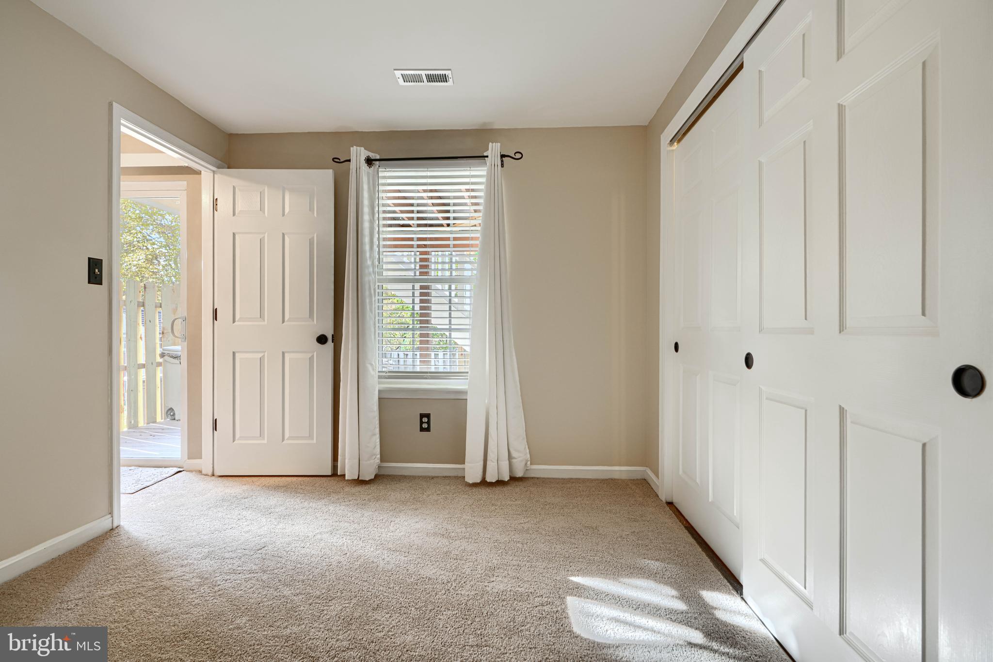 VILLAGE OF THOMAS RUN - Residential