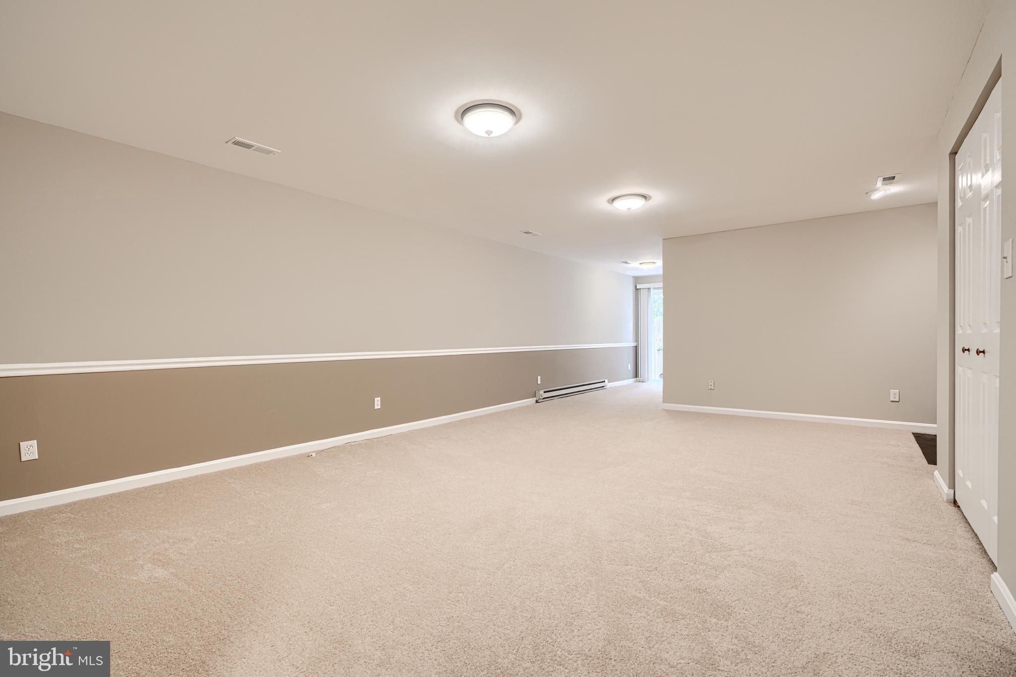 VILLAGE OF THOMAS RUN - Residential