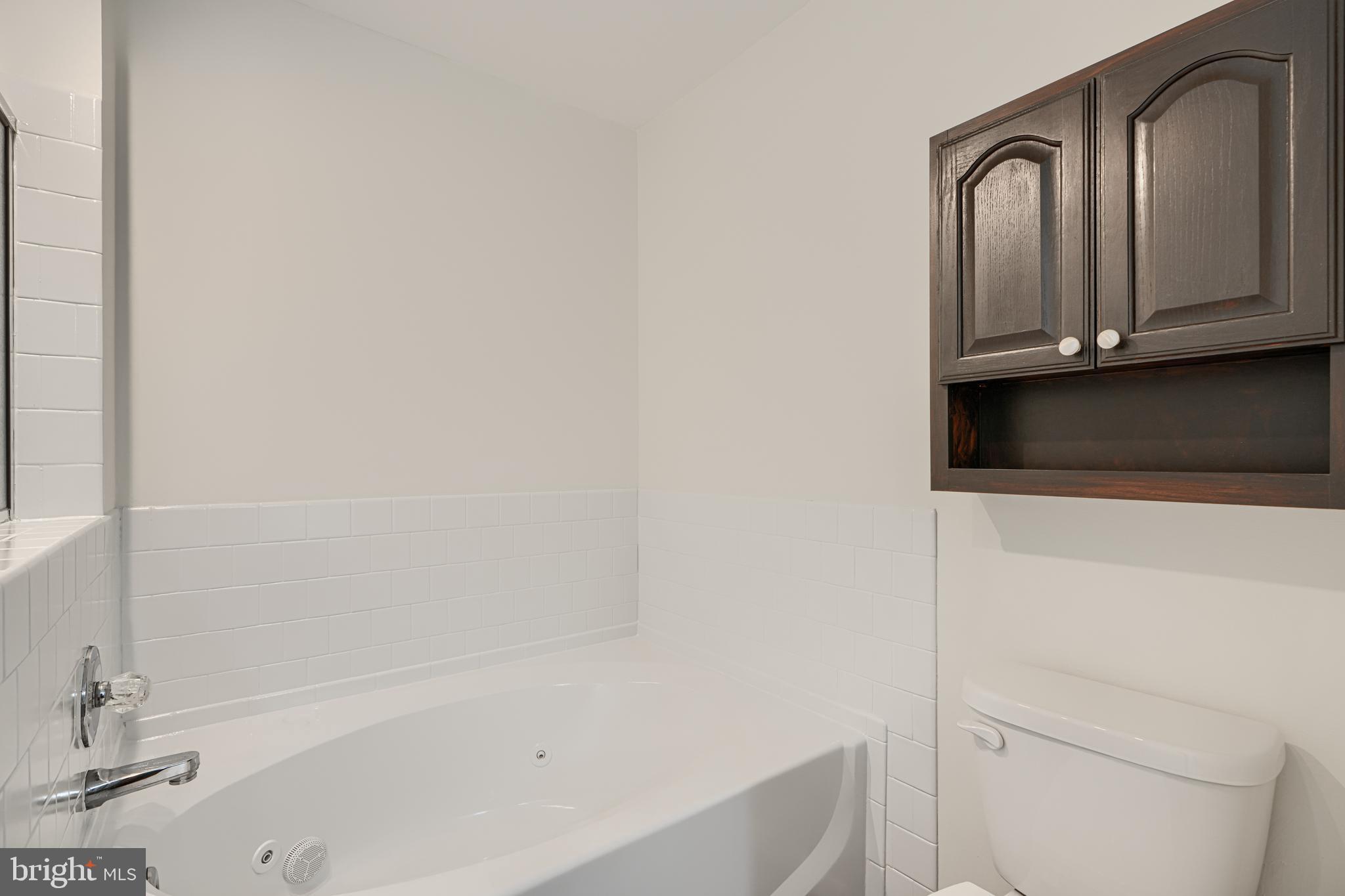 VILLAGE OF THOMAS RUN - Residential