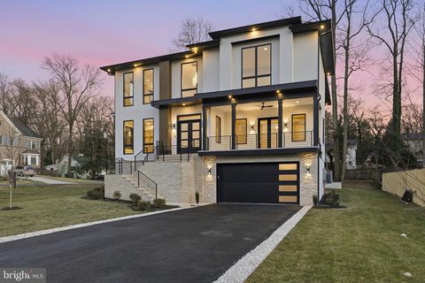 2202 GRAYSON PLACE FALLS CHURCH VA 22043