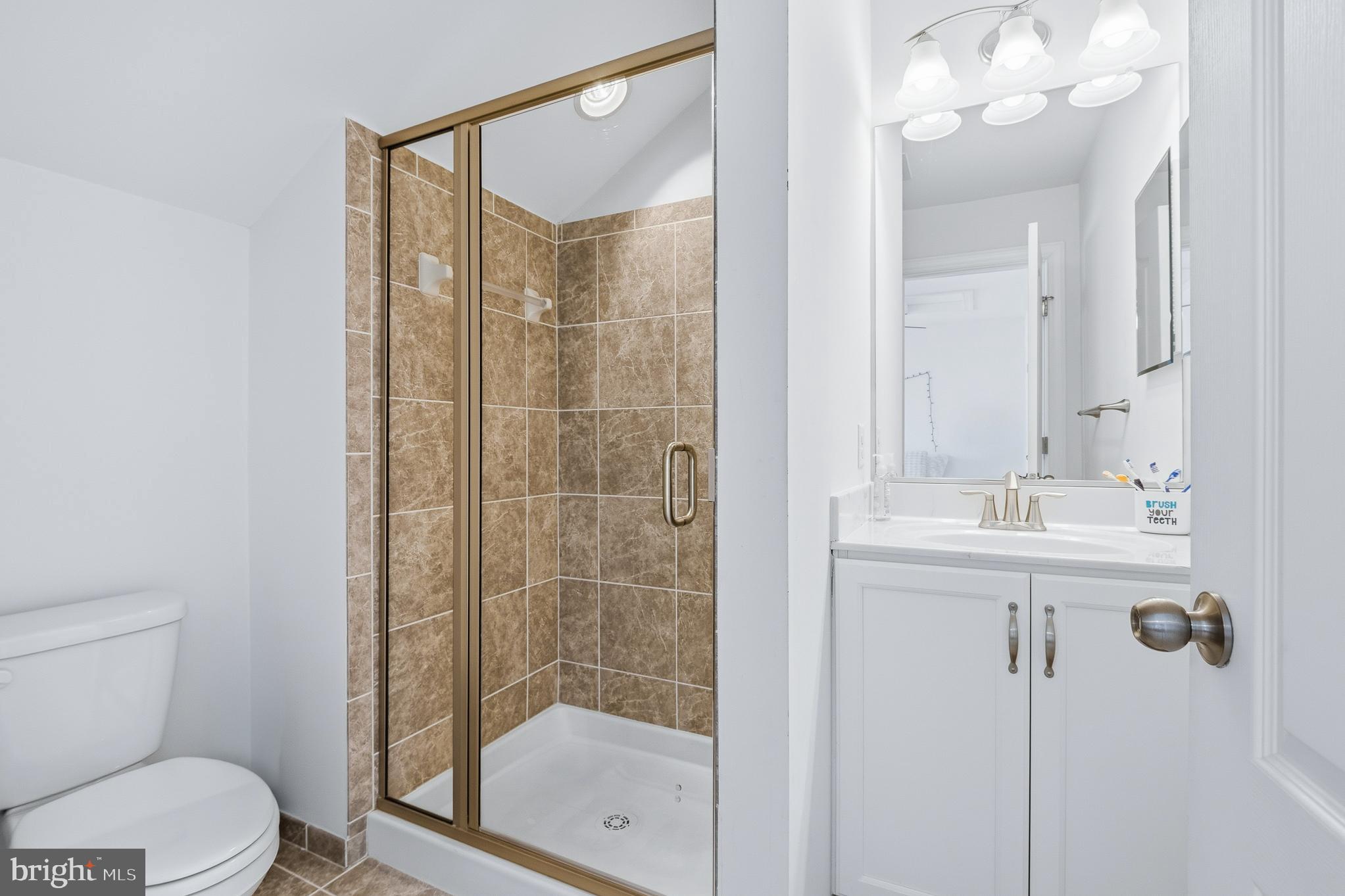 ANNAPOLIS TOWNES AT NEAL FARM - Residential Lease