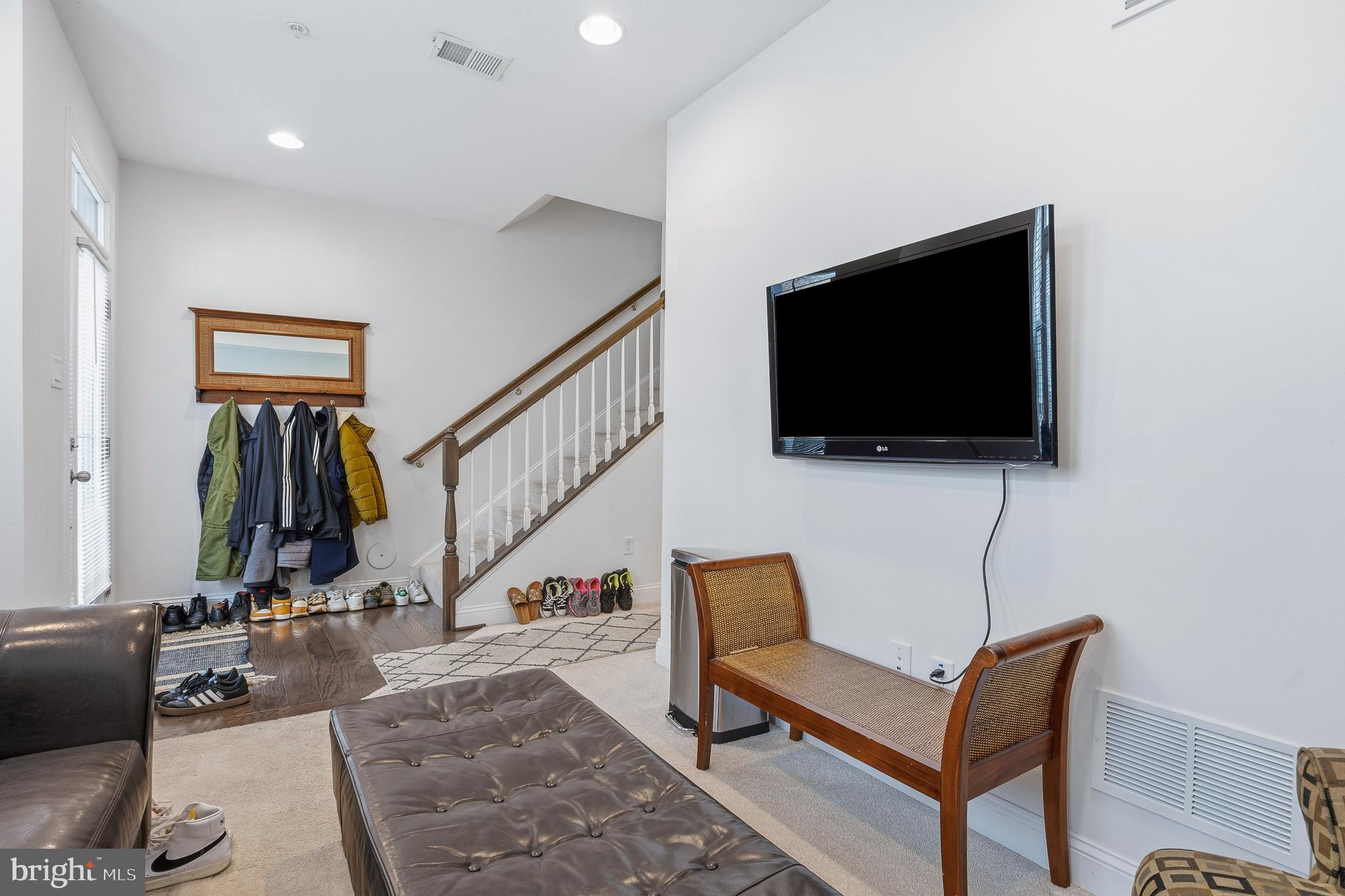 ANNAPOLIS TOWNES AT NEAL FARM - Residential Lease