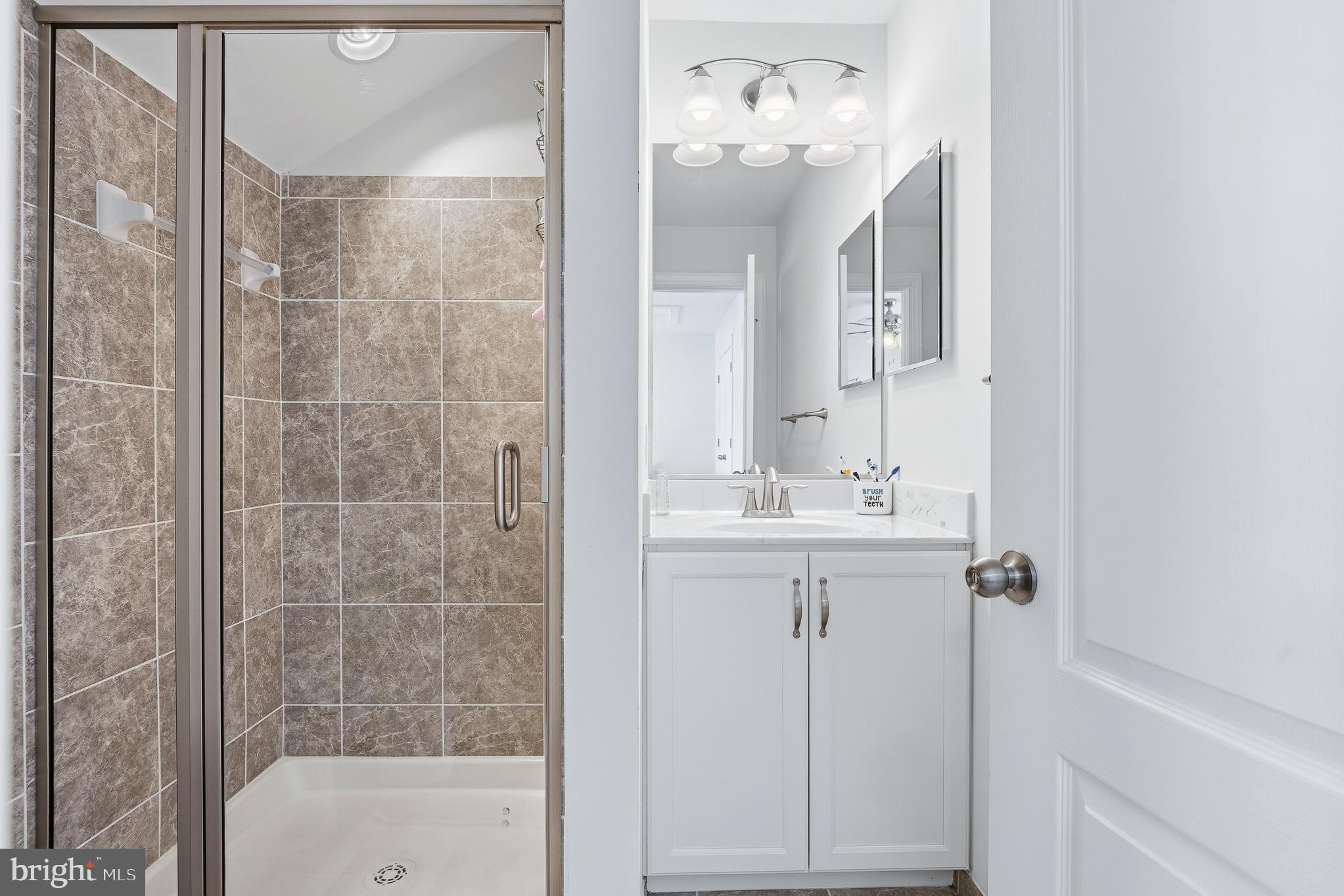 ANNAPOLIS TOWNES AT NEAL FARM - Residential Lease