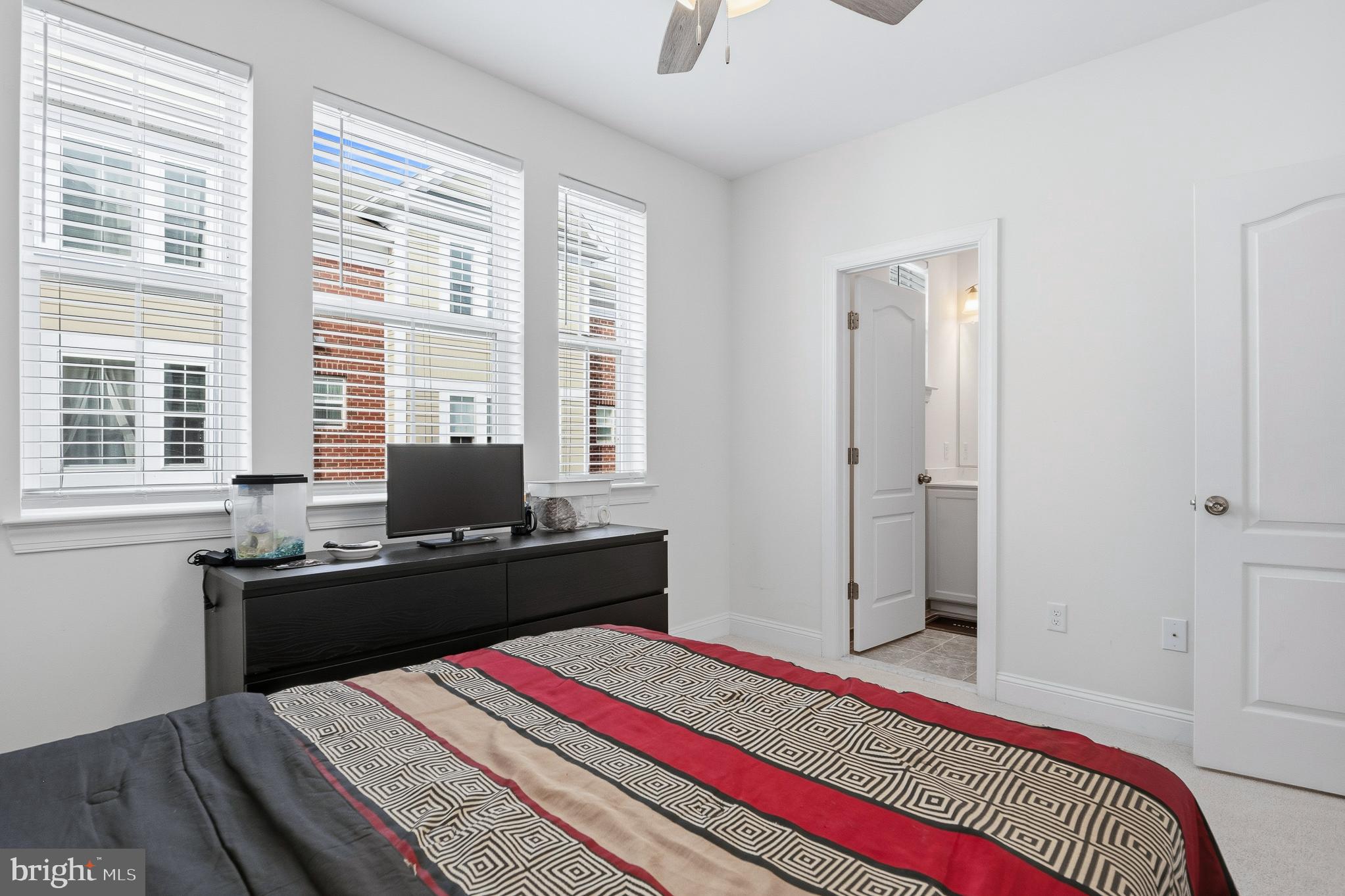 ANNAPOLIS TOWNES AT NEAL FARM - Residential Lease