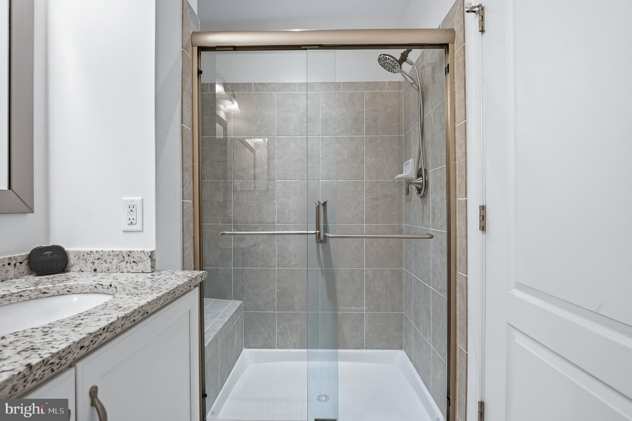 ANNAPOLIS TOWNES AT NEAL FARM - Residential Lease