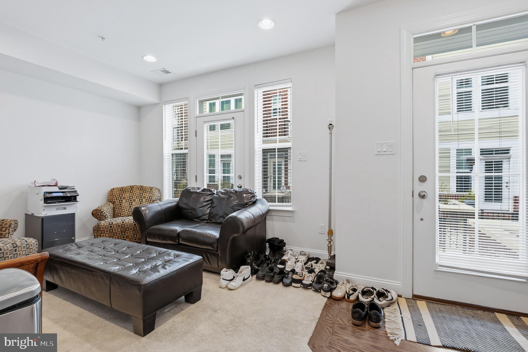 ANNAPOLIS TOWNES AT NEAL FARM - Residential Lease