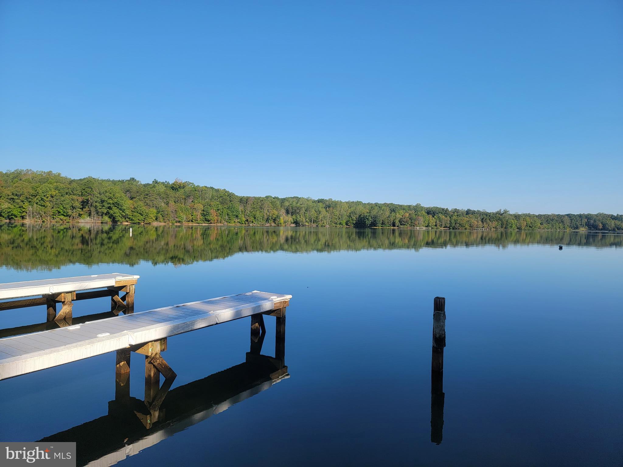 LAKE ANNA - Residential