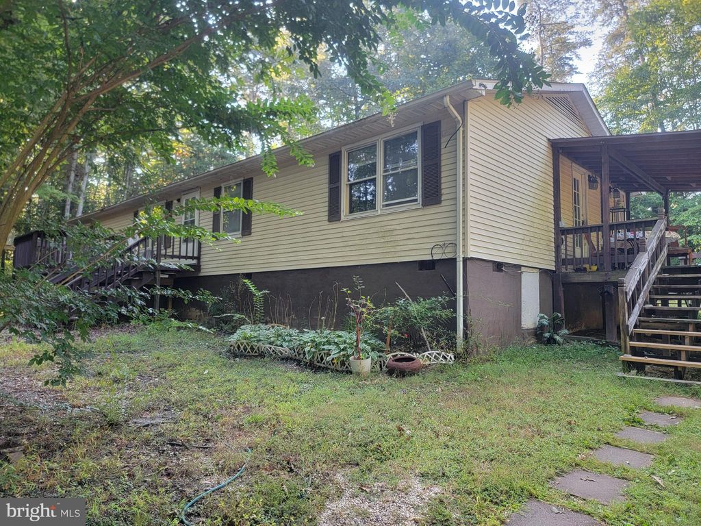 Photo of 13320 Alva Brooks Lane, SPOTSYLVANIA, VA 22551 (MLS # VASP2036410)