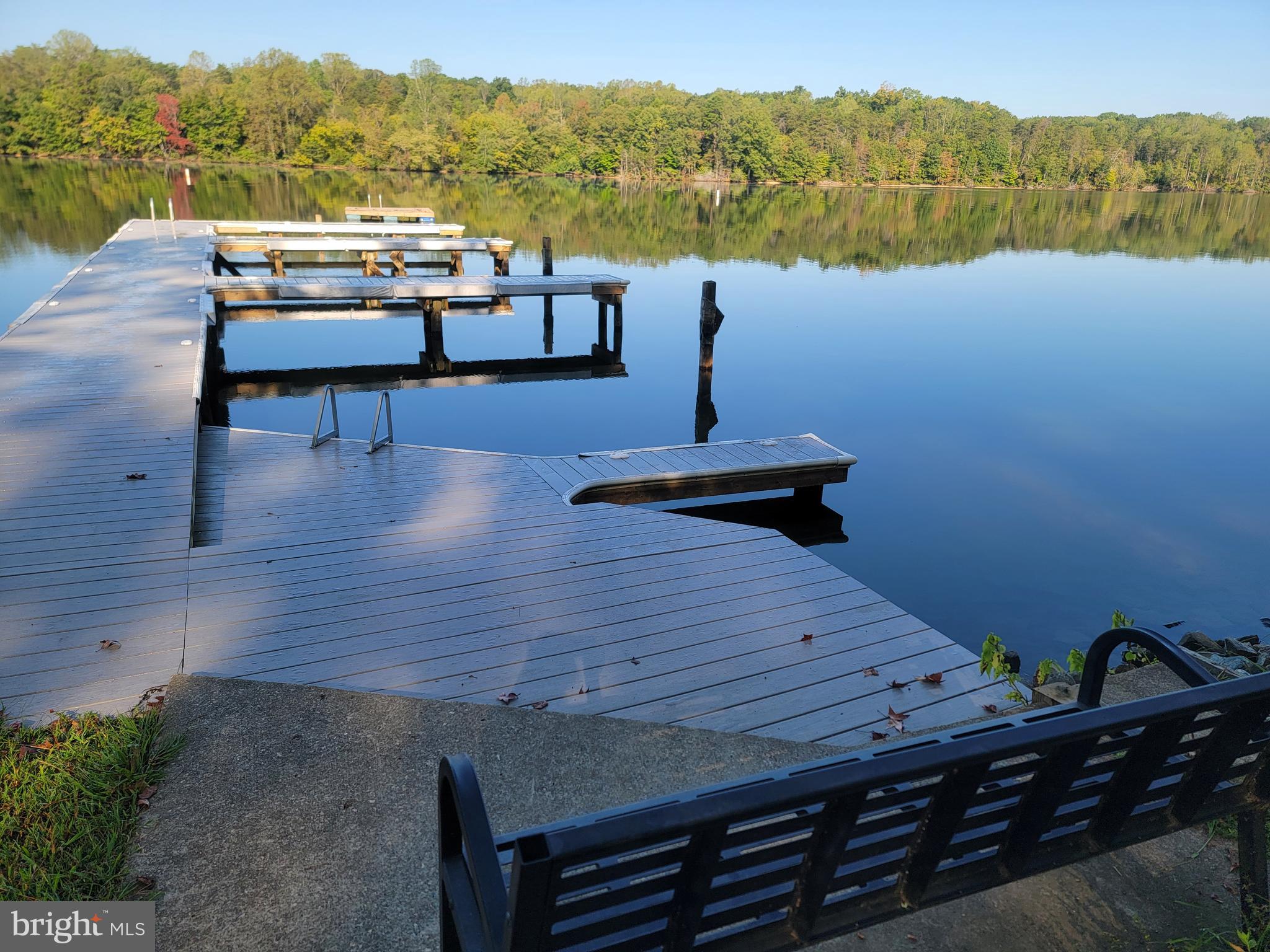 LAKE ANNA - Residential