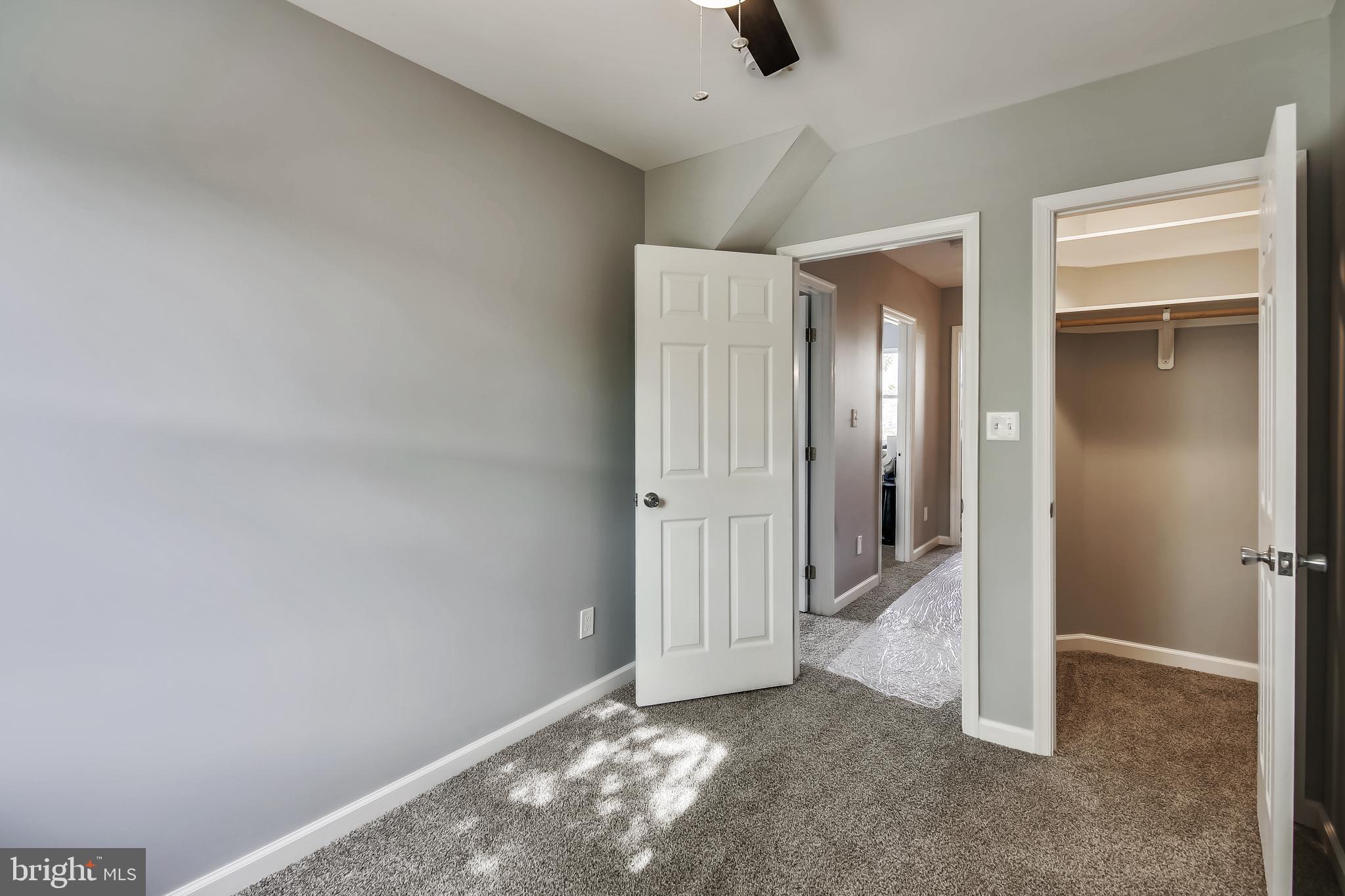 CLIFTON - Residential