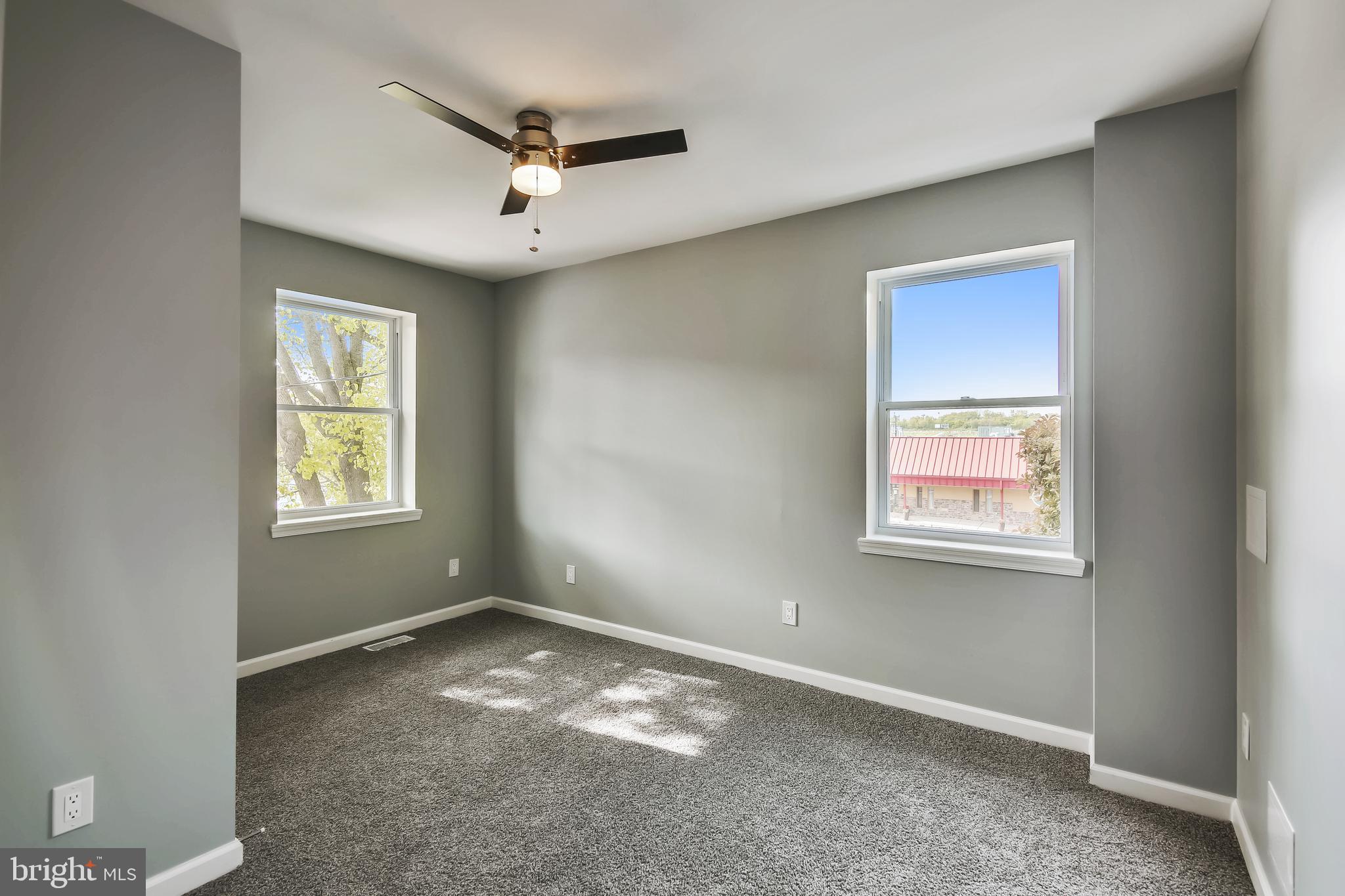 CLIFTON - Residential