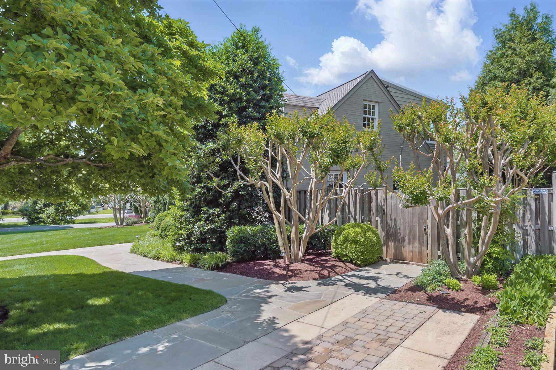 BANNOCKBURN - Residential