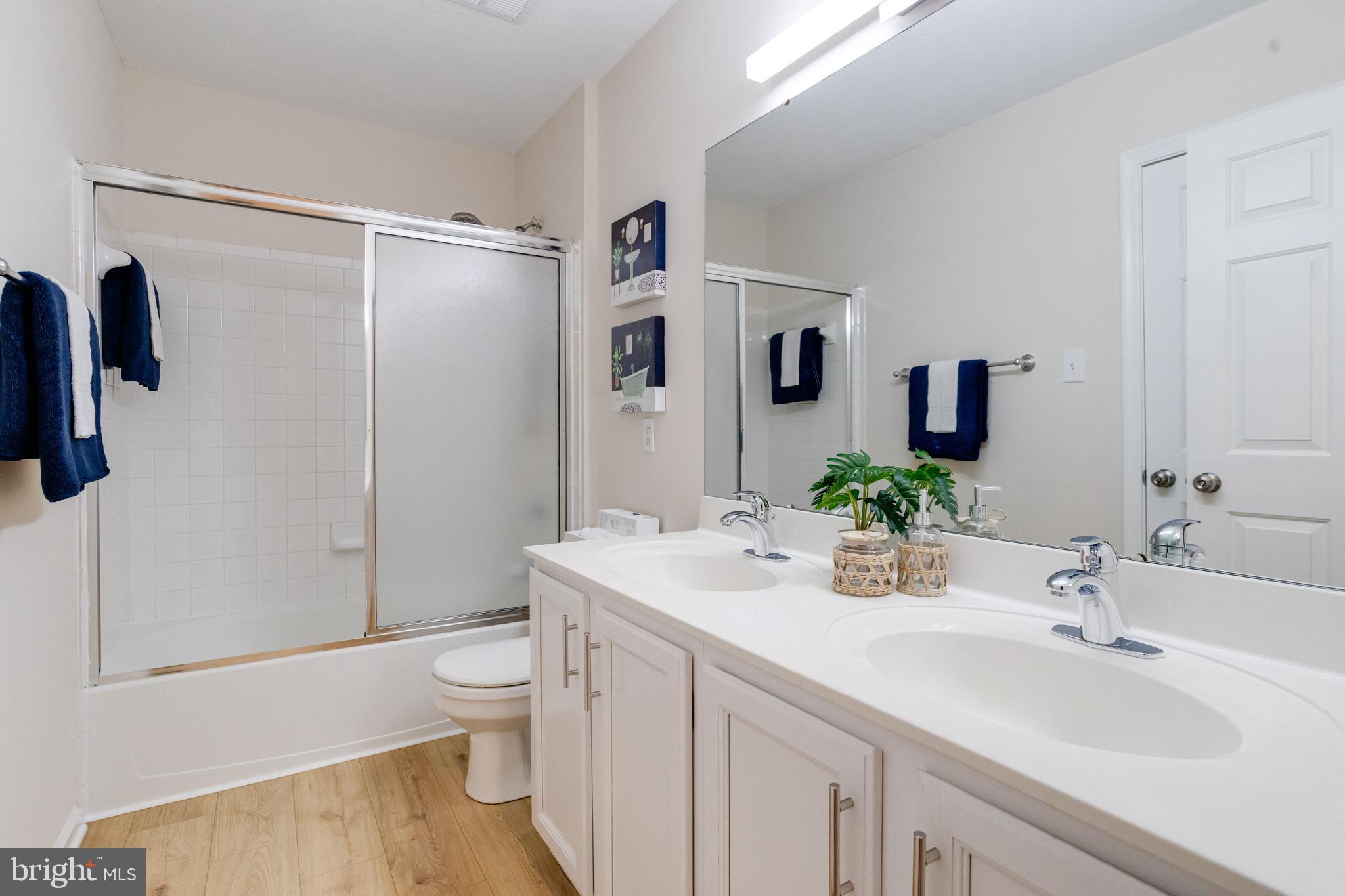 VILLAGE OF PAWNEE - Residential