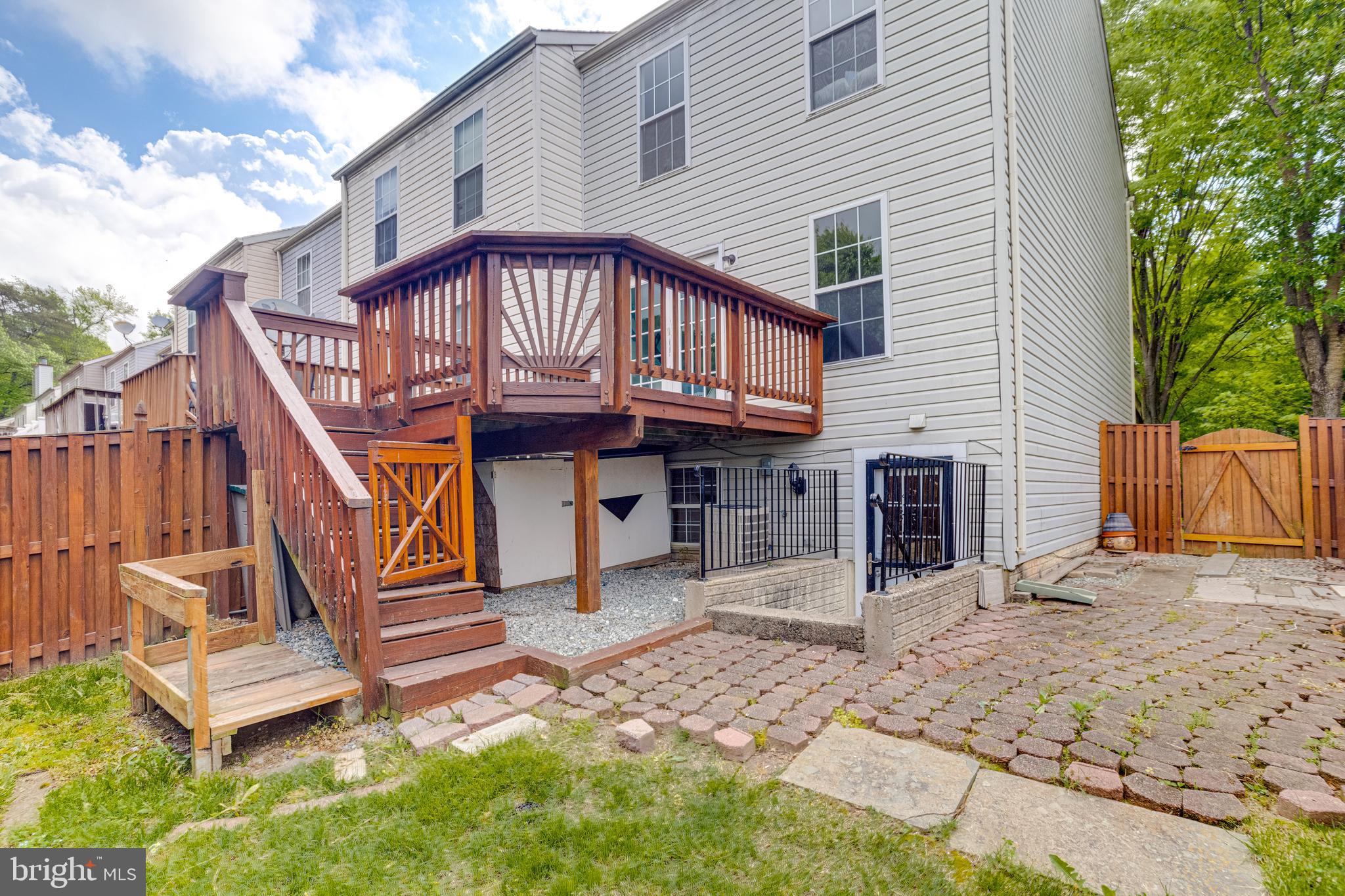 VILLAGE OF PAWNEE - Residential