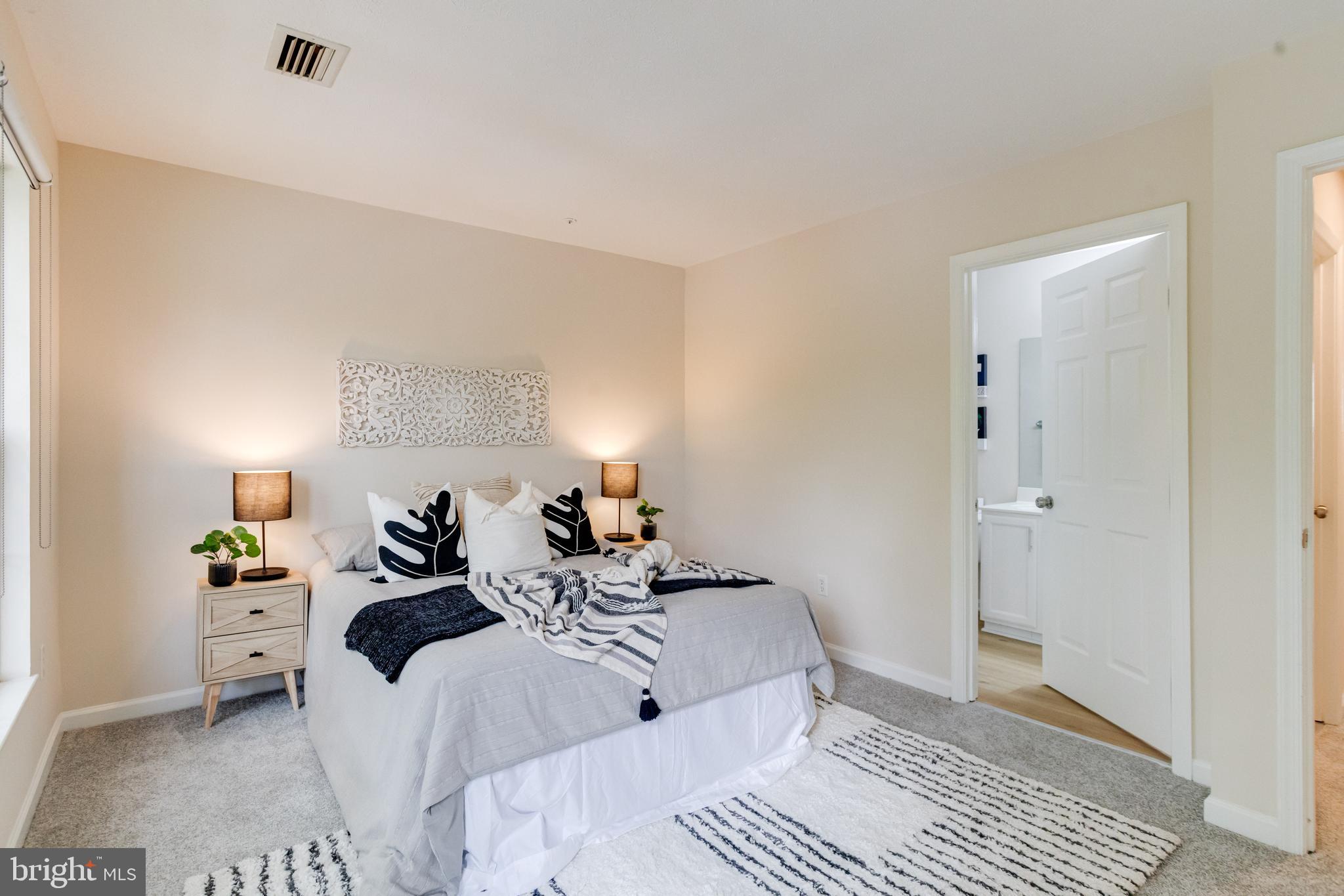 VILLAGE OF PAWNEE - Residential