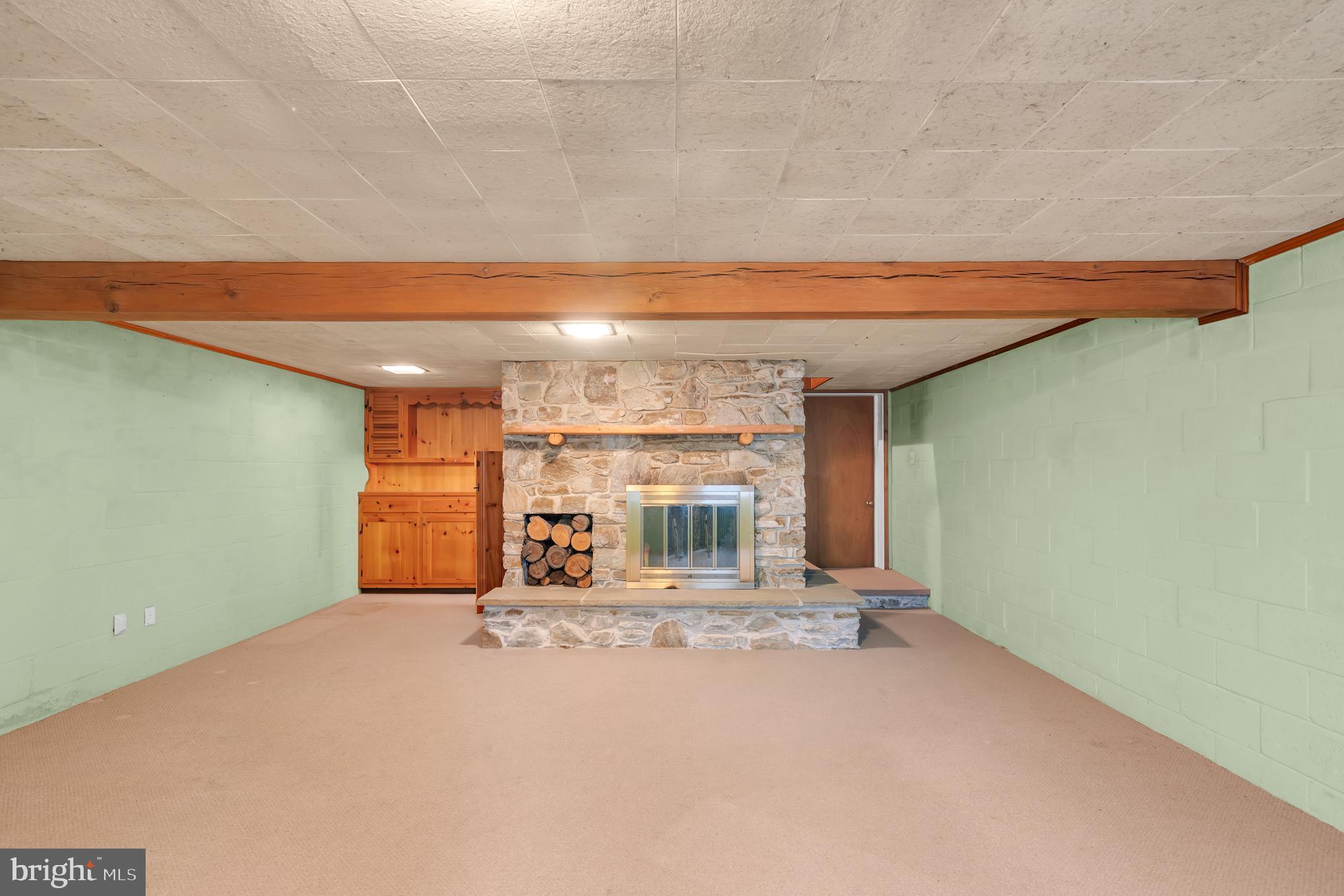 HILLCREST - Residential