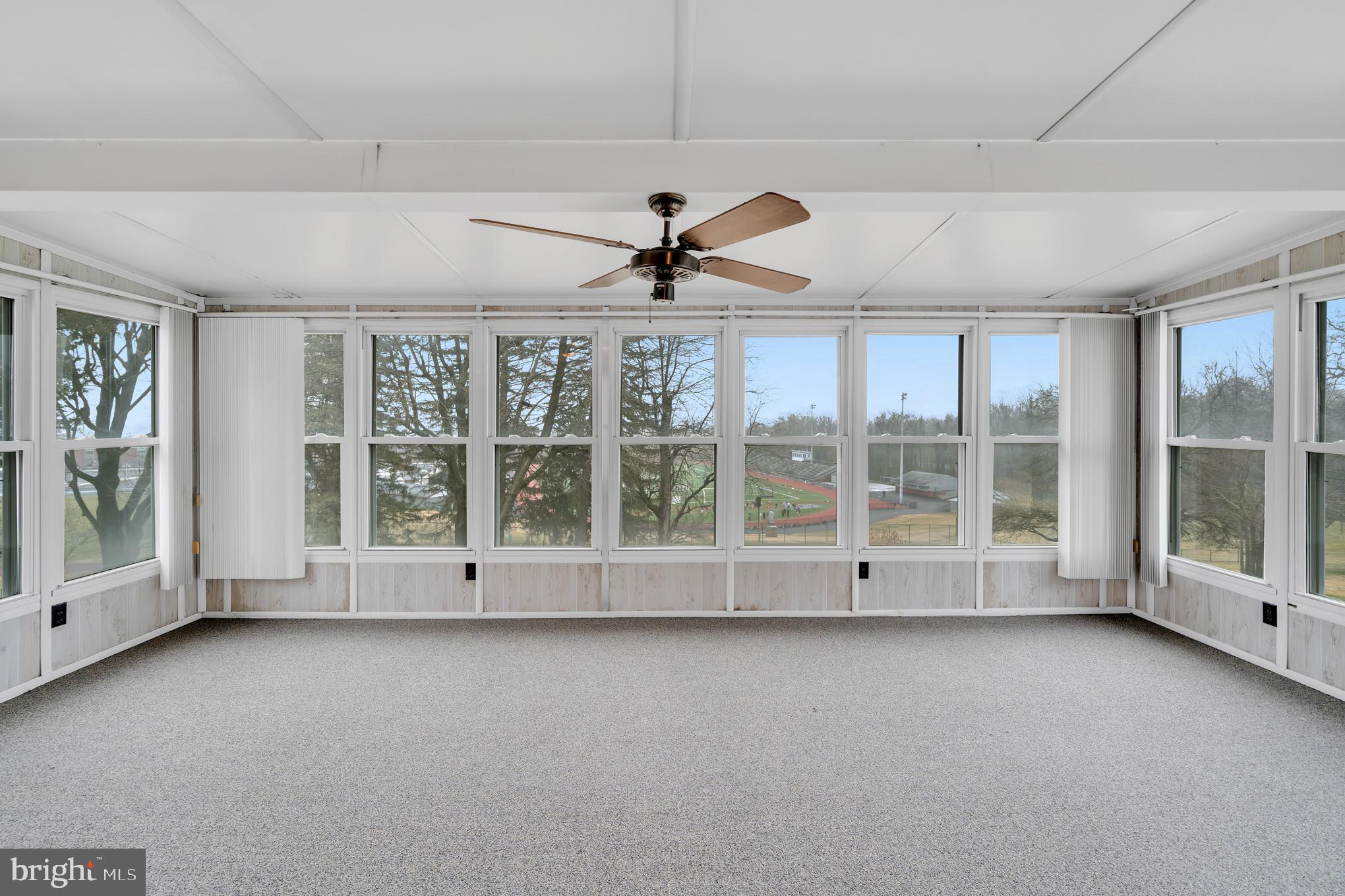 HILLCREST - Residential