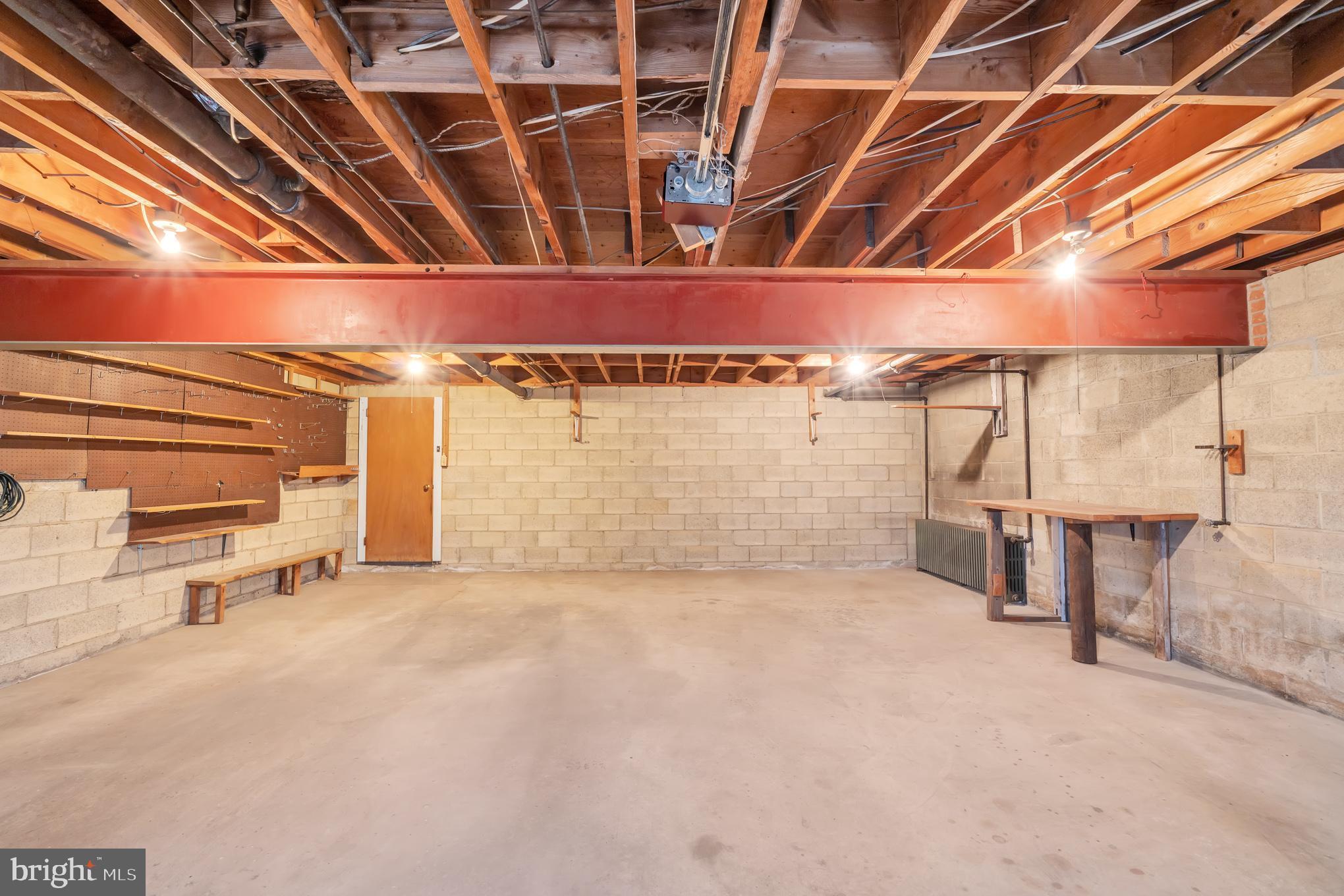 HILLCREST - Residential