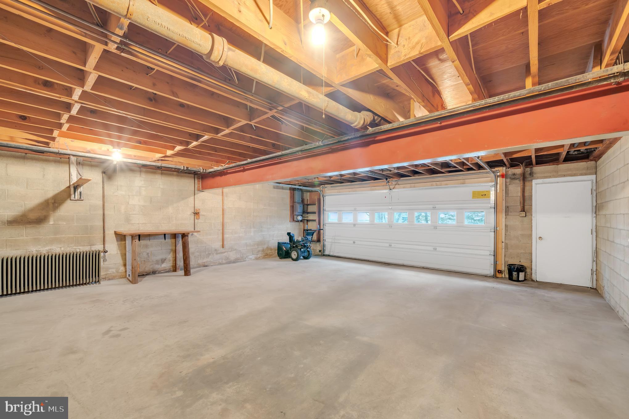 HILLCREST - Residential