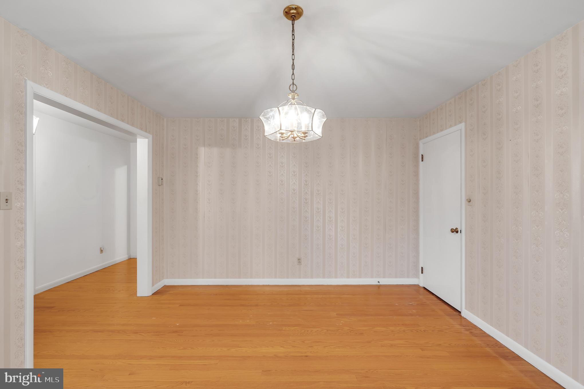 HILLCREST - Residential