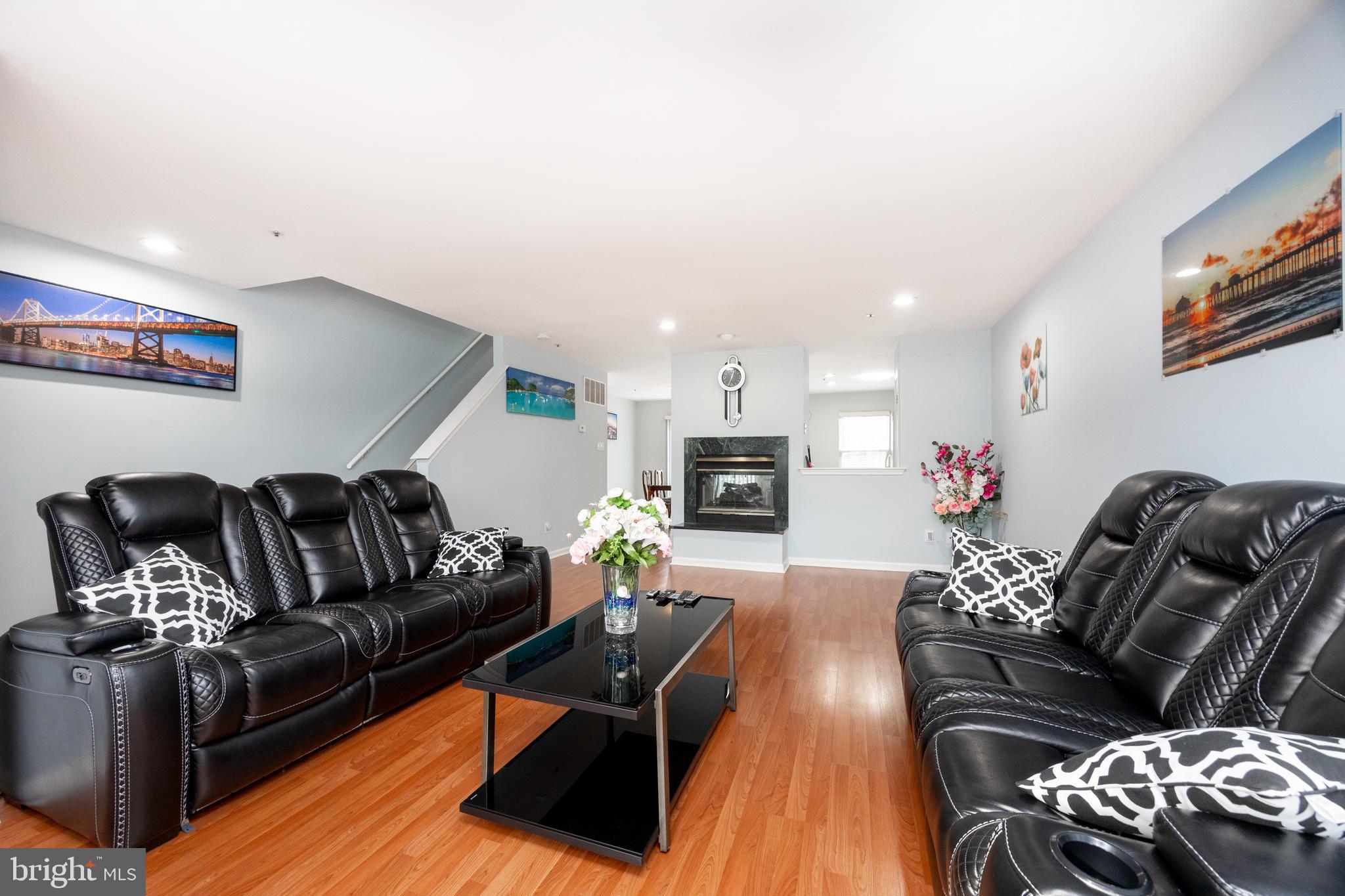 EXTON STATION - Residential