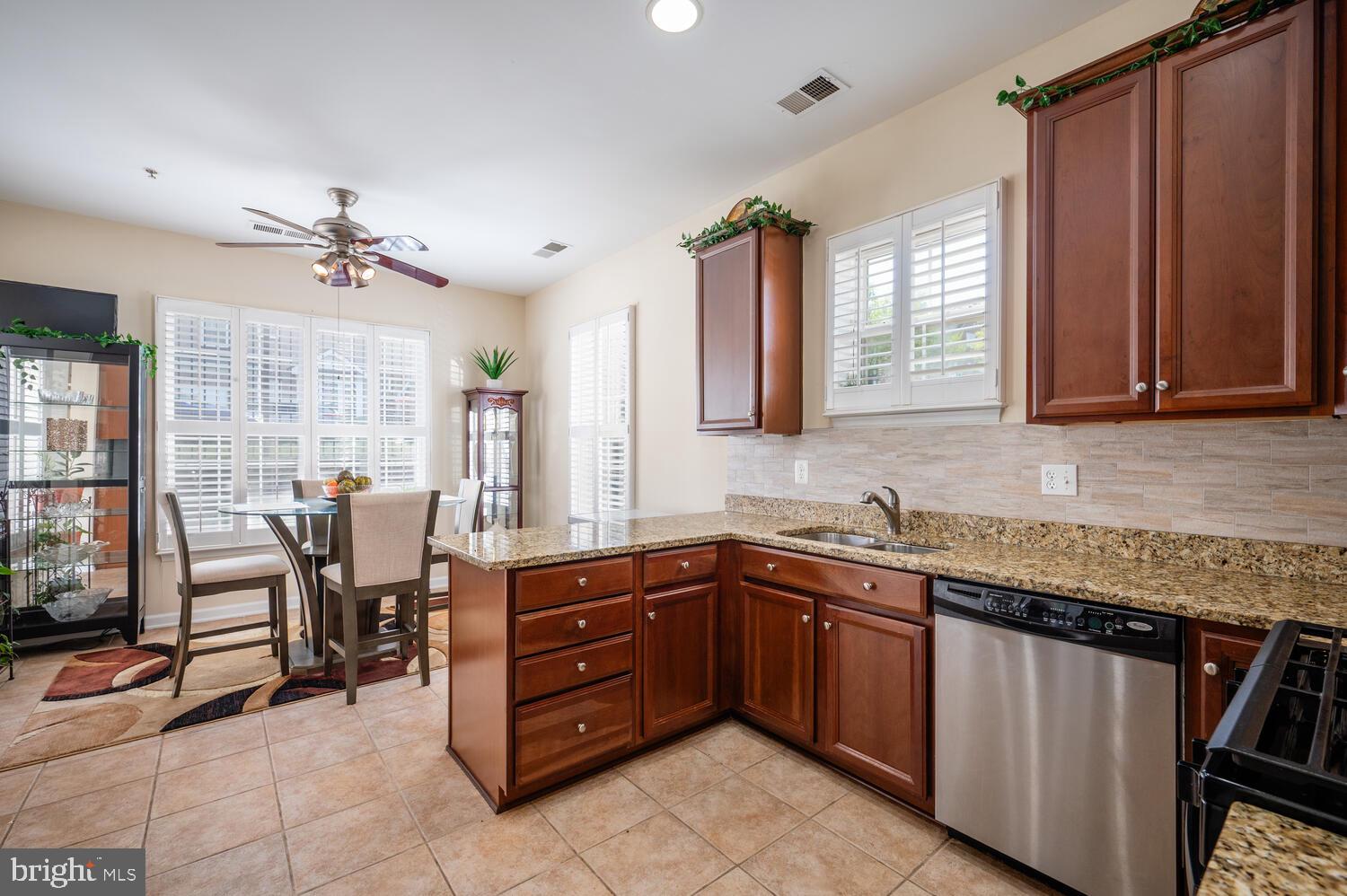 THE RESERVE CONDOMINIUMS - Residential