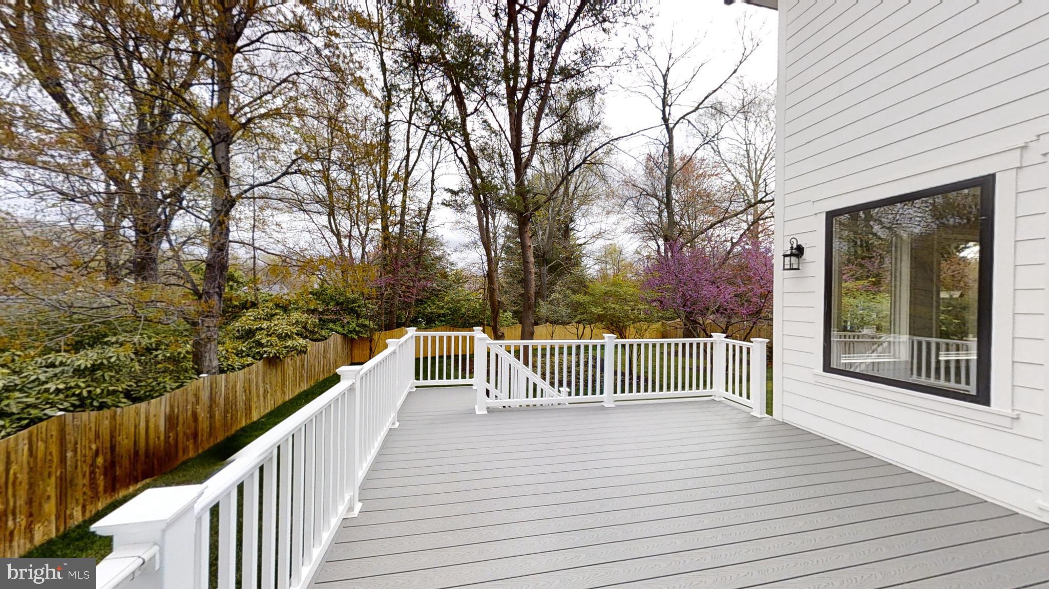 VIENNA WOODS - Residential