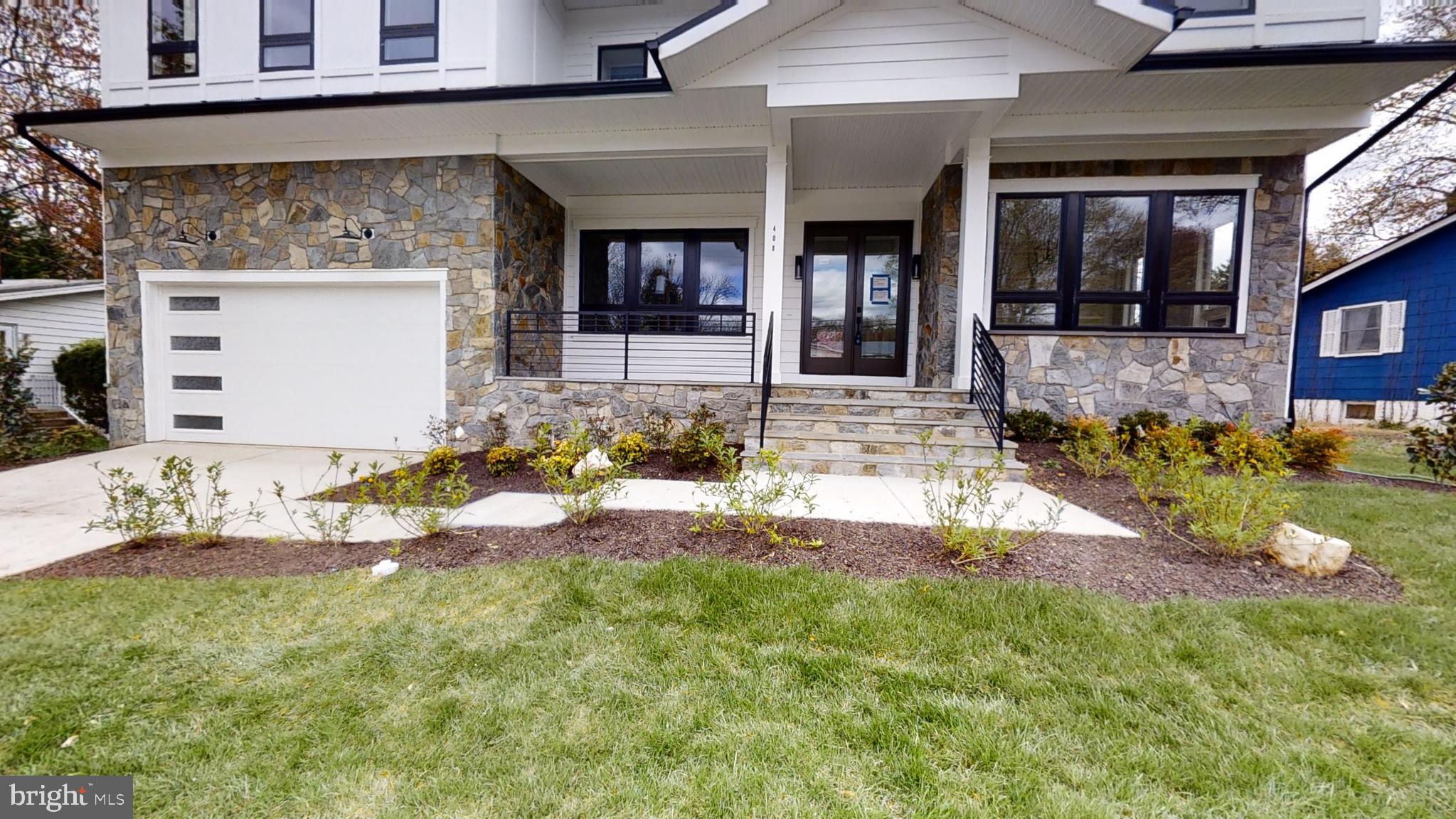 VIENNA WOODS - Residential