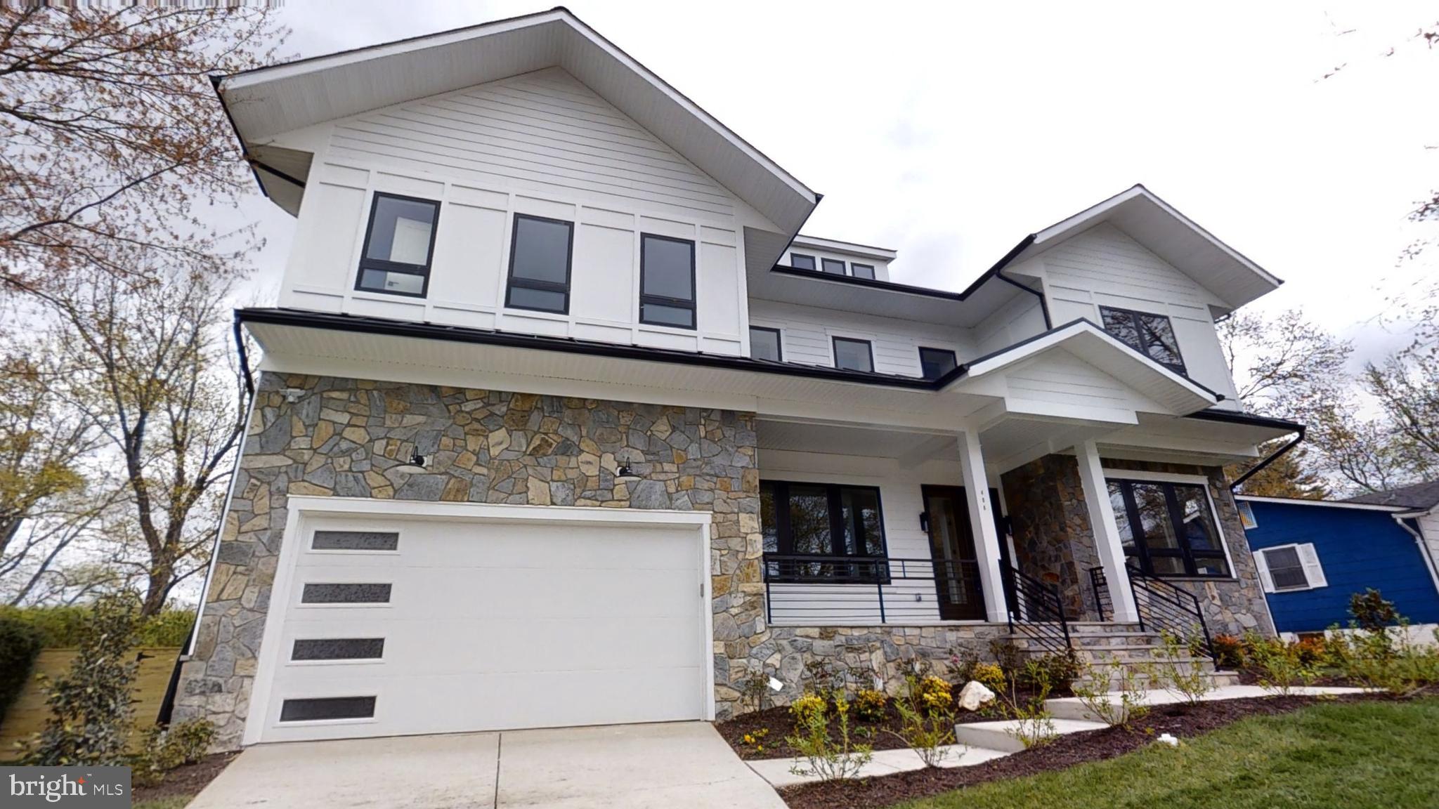 VIENNA WOODS - Residential