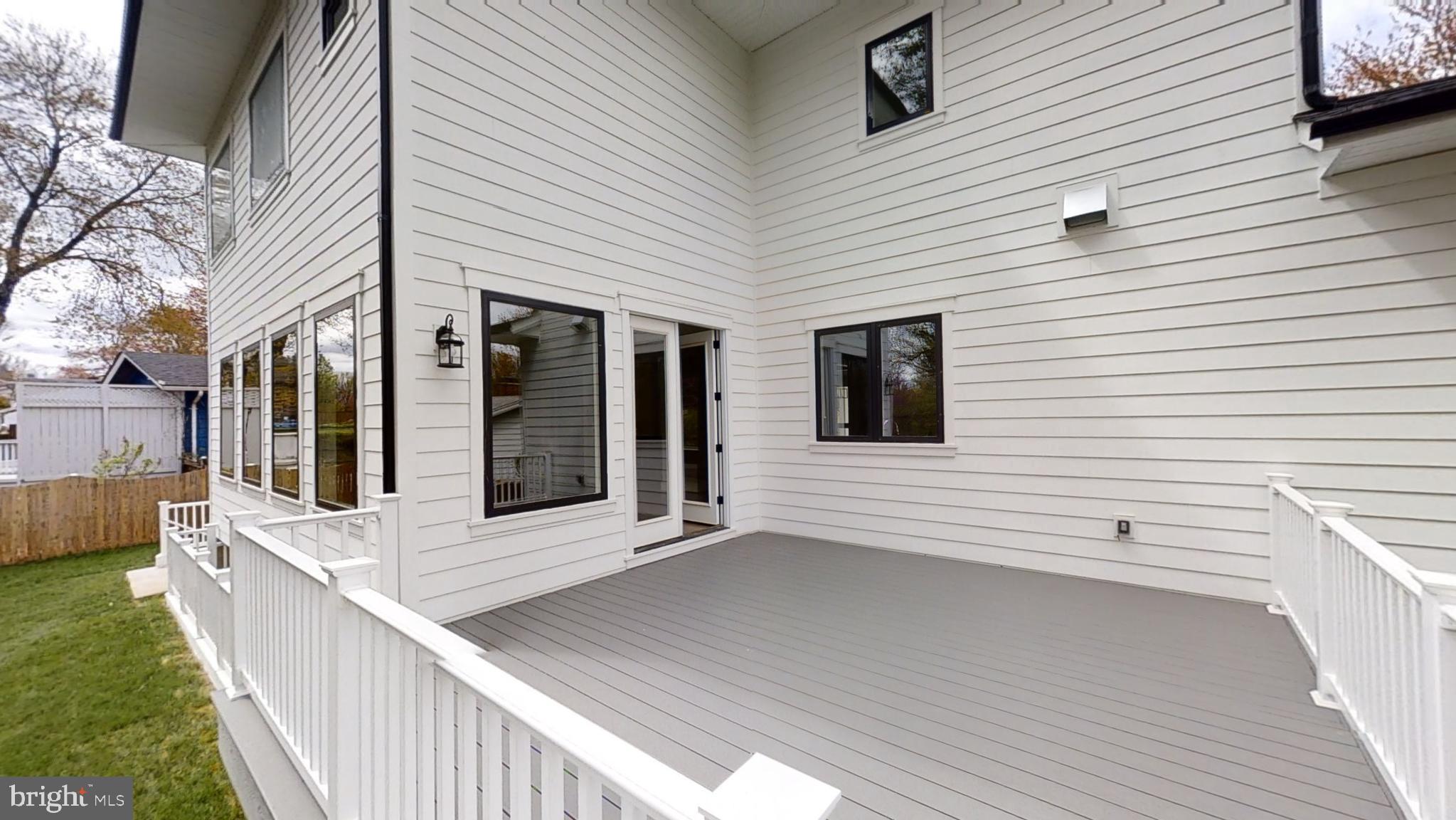 VIENNA WOODS - Residential