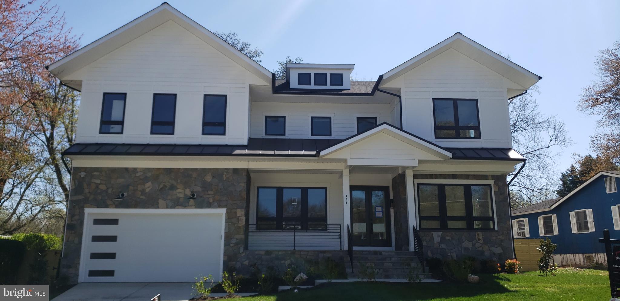 VIENNA WOODS - Residential