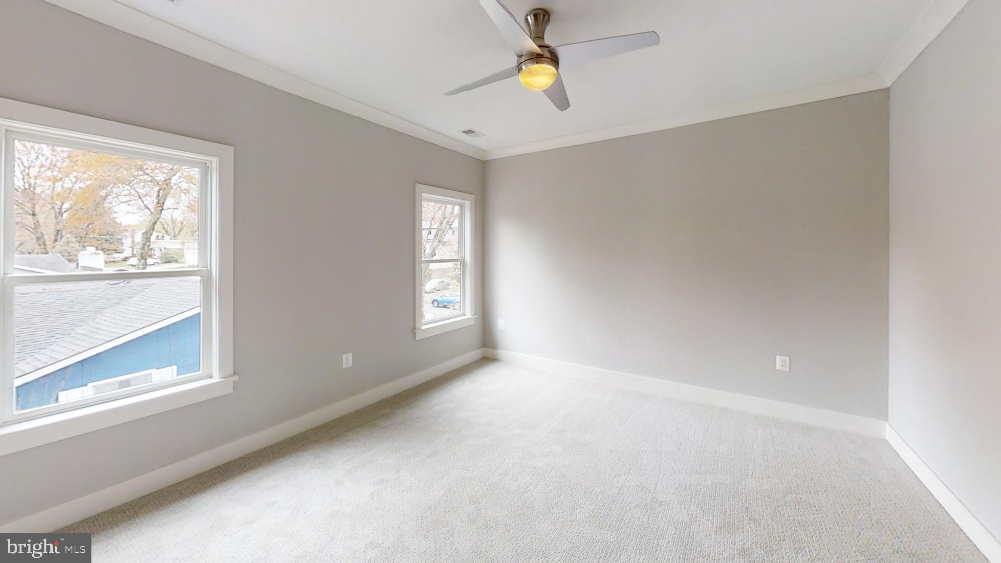 VIENNA WOODS - Residential