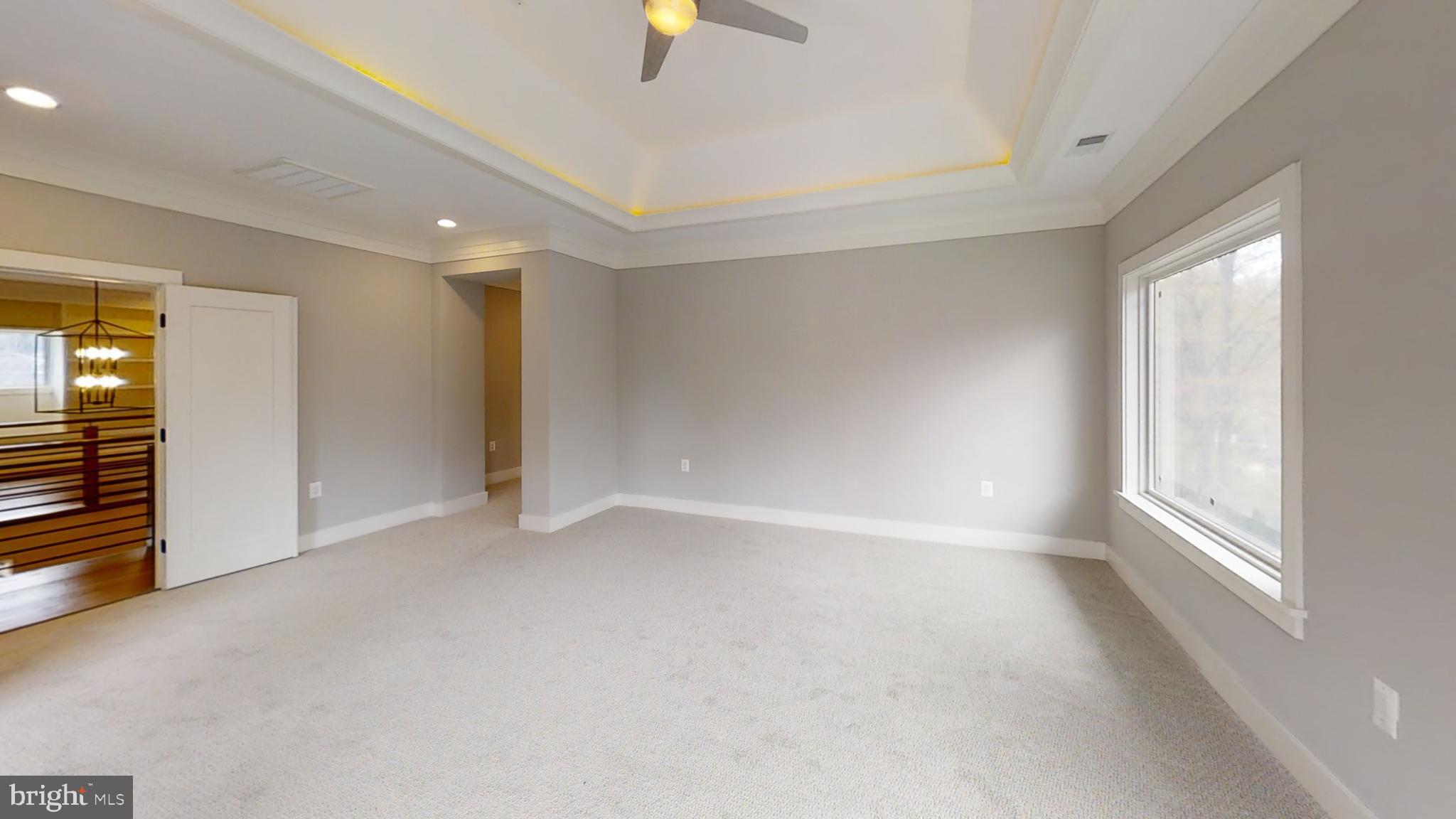 VIENNA WOODS - Residential