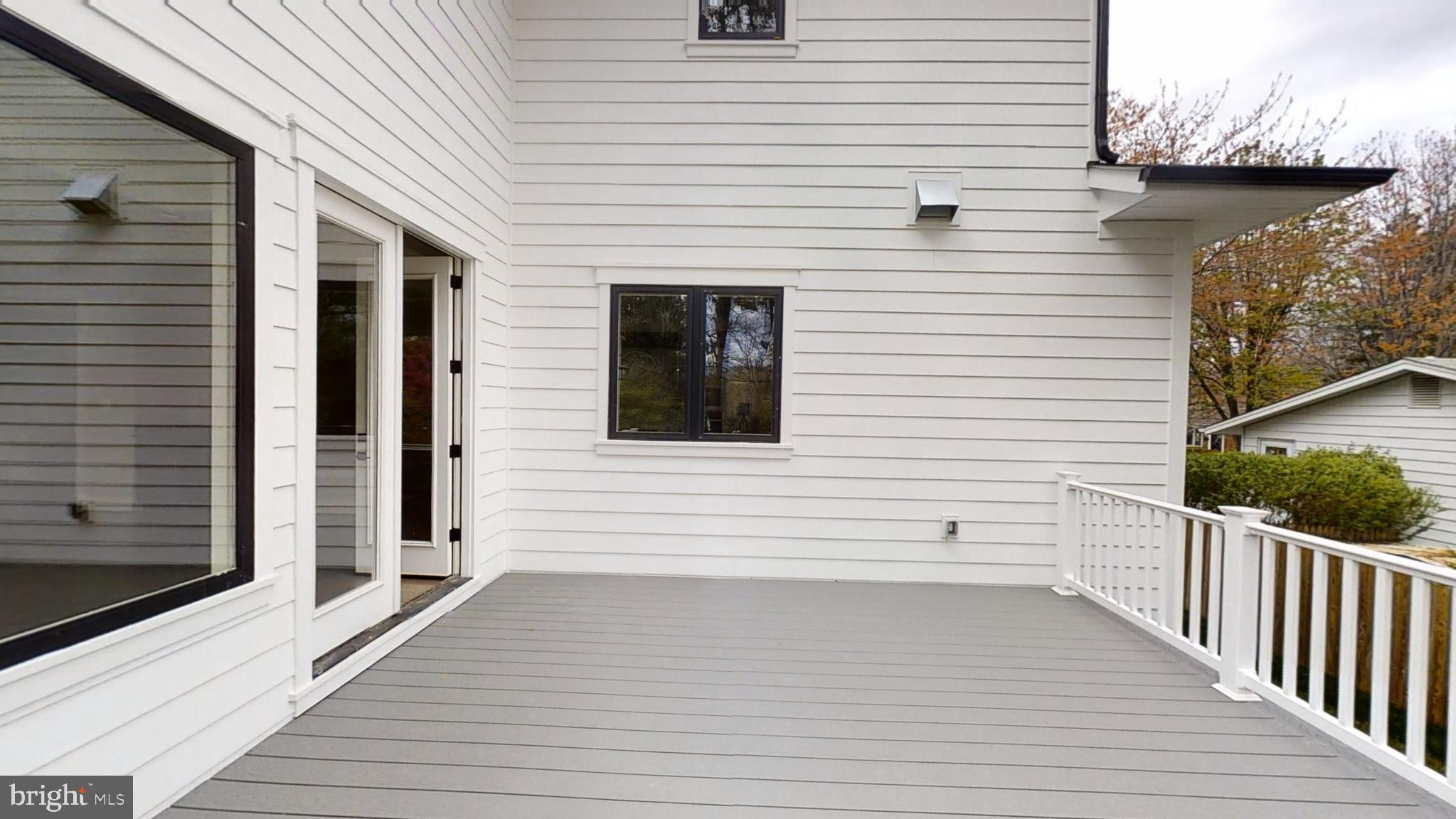 VIENNA WOODS - Residential