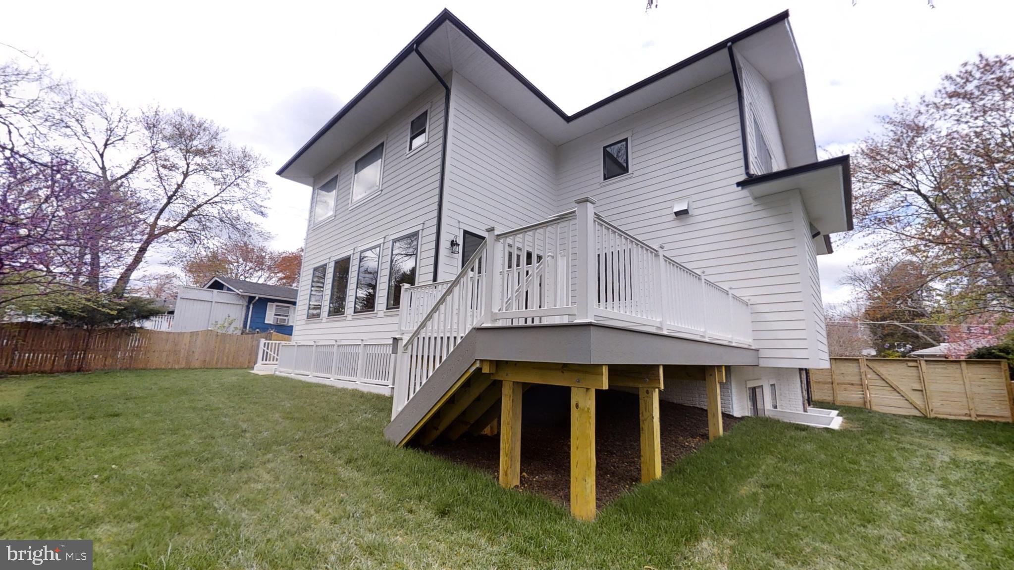 VIENNA WOODS - Residential