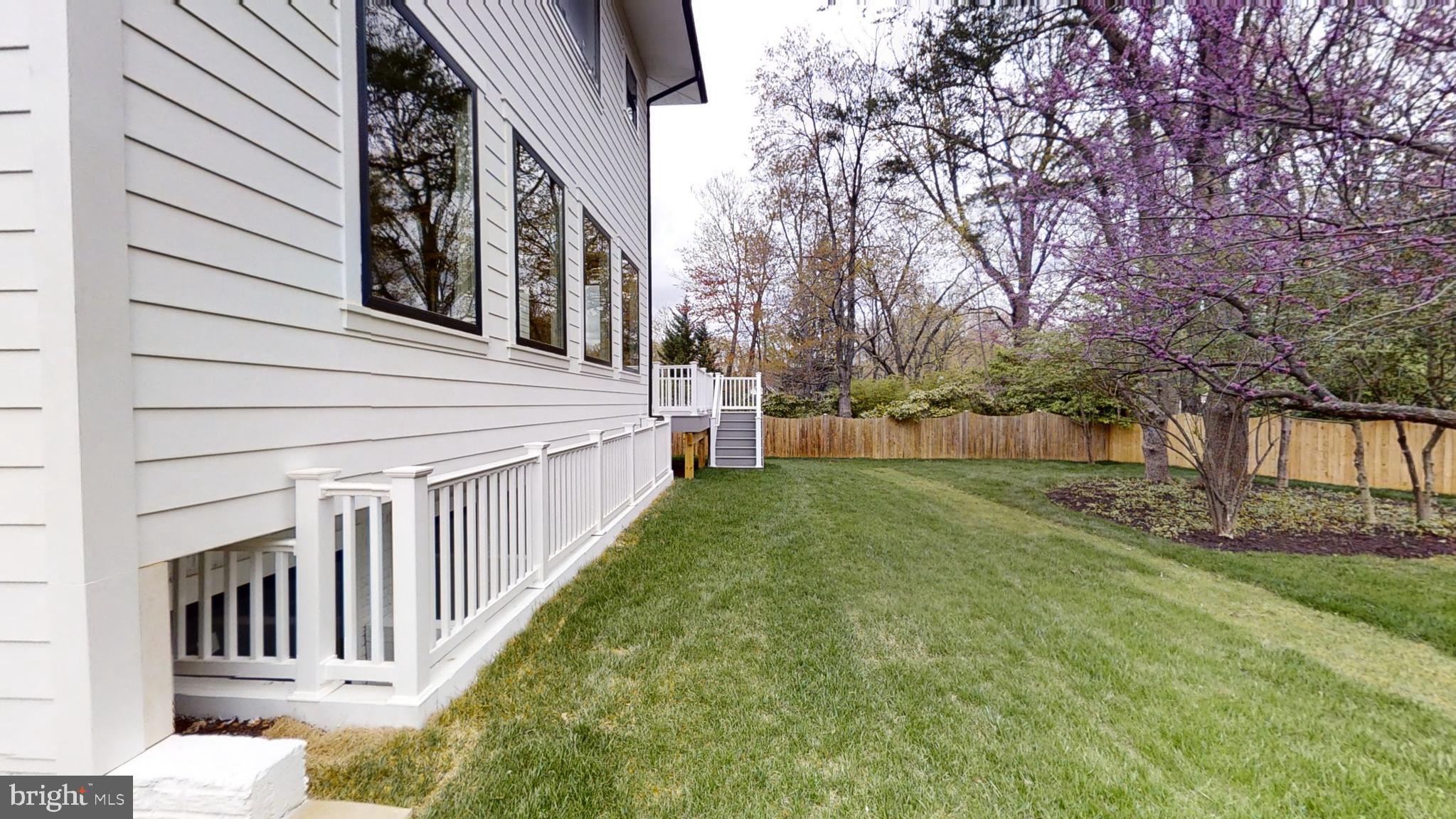 VIENNA WOODS - Residential