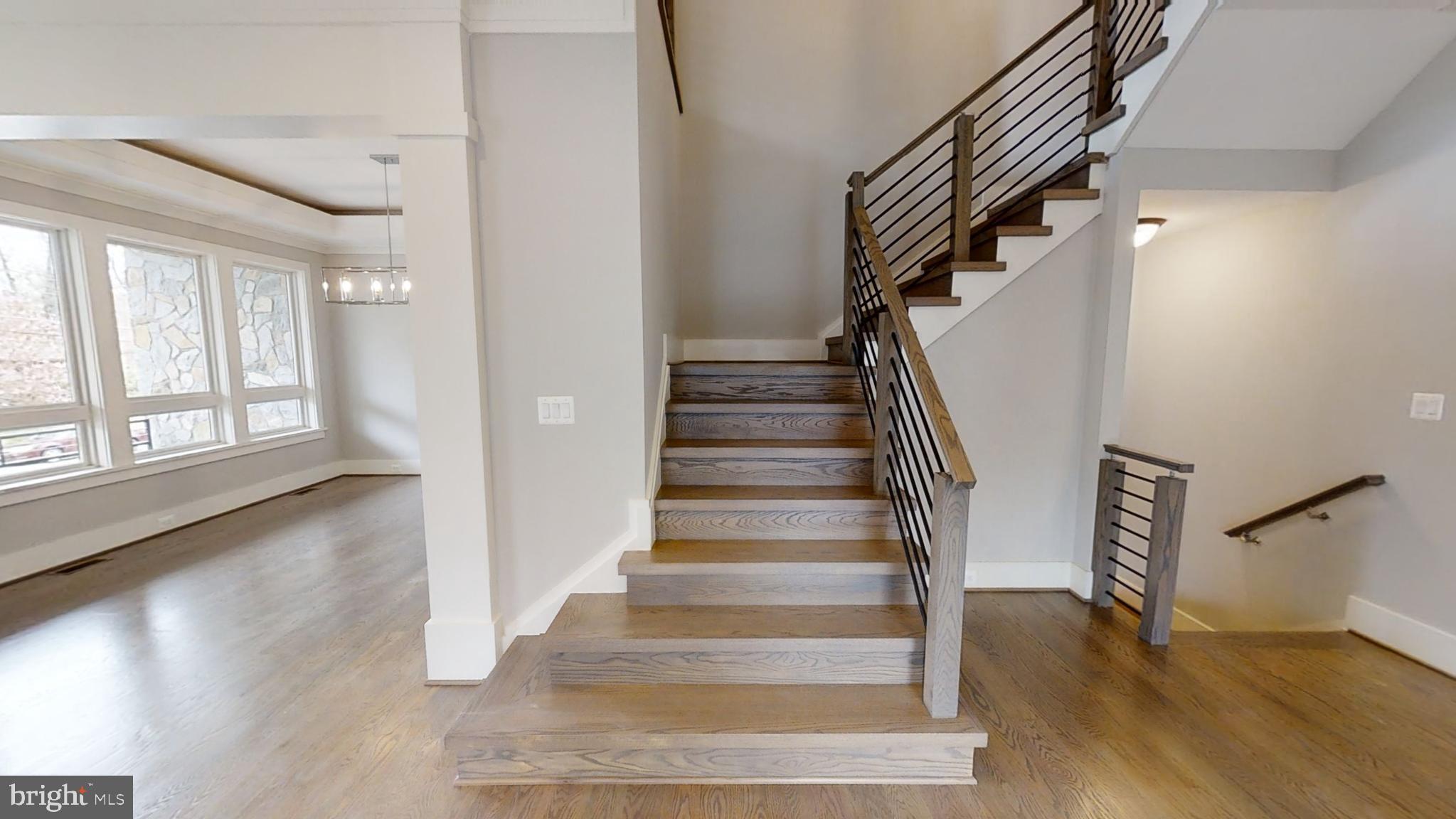 VIENNA WOODS - Residential