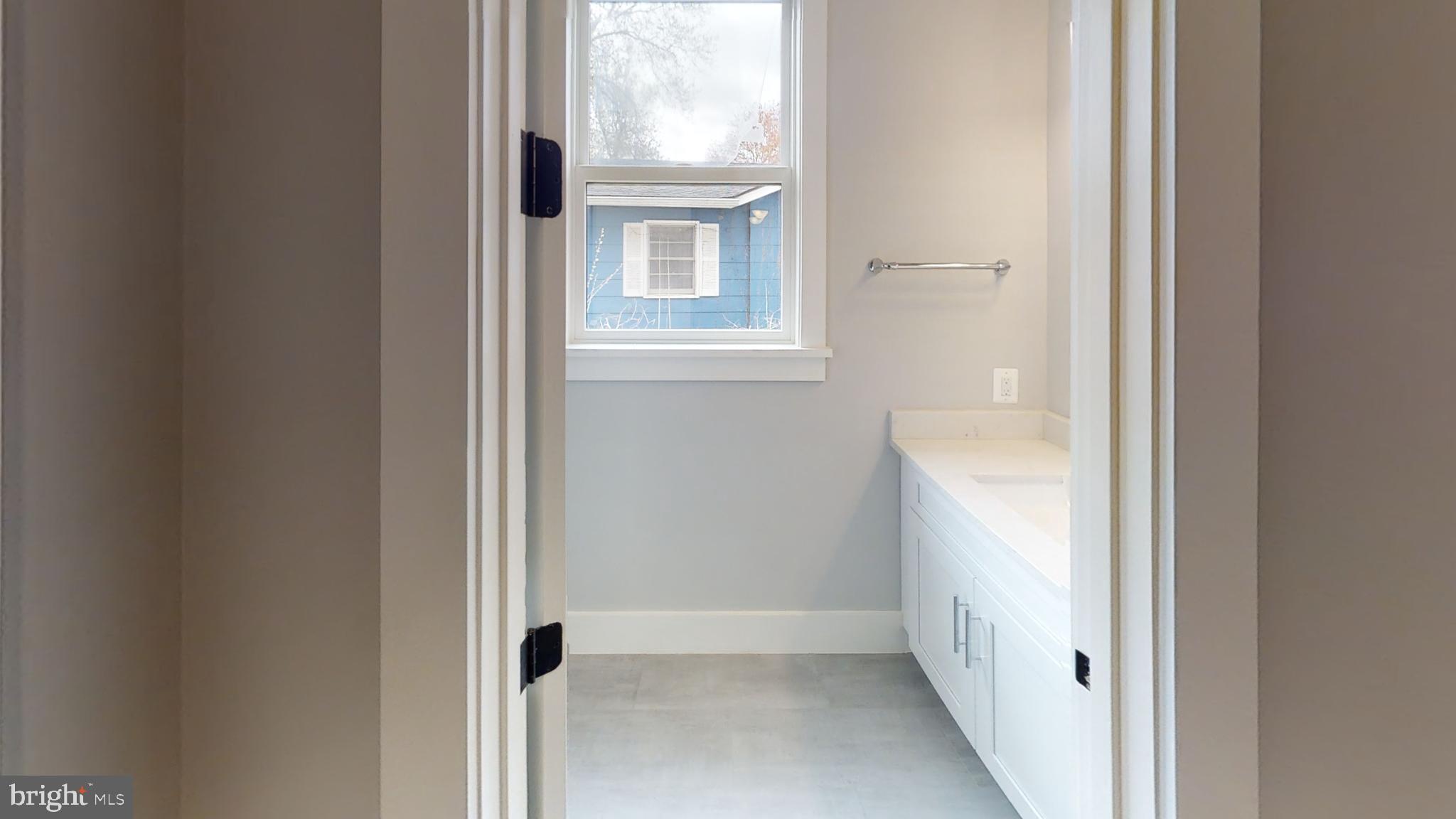 VIENNA WOODS - Residential