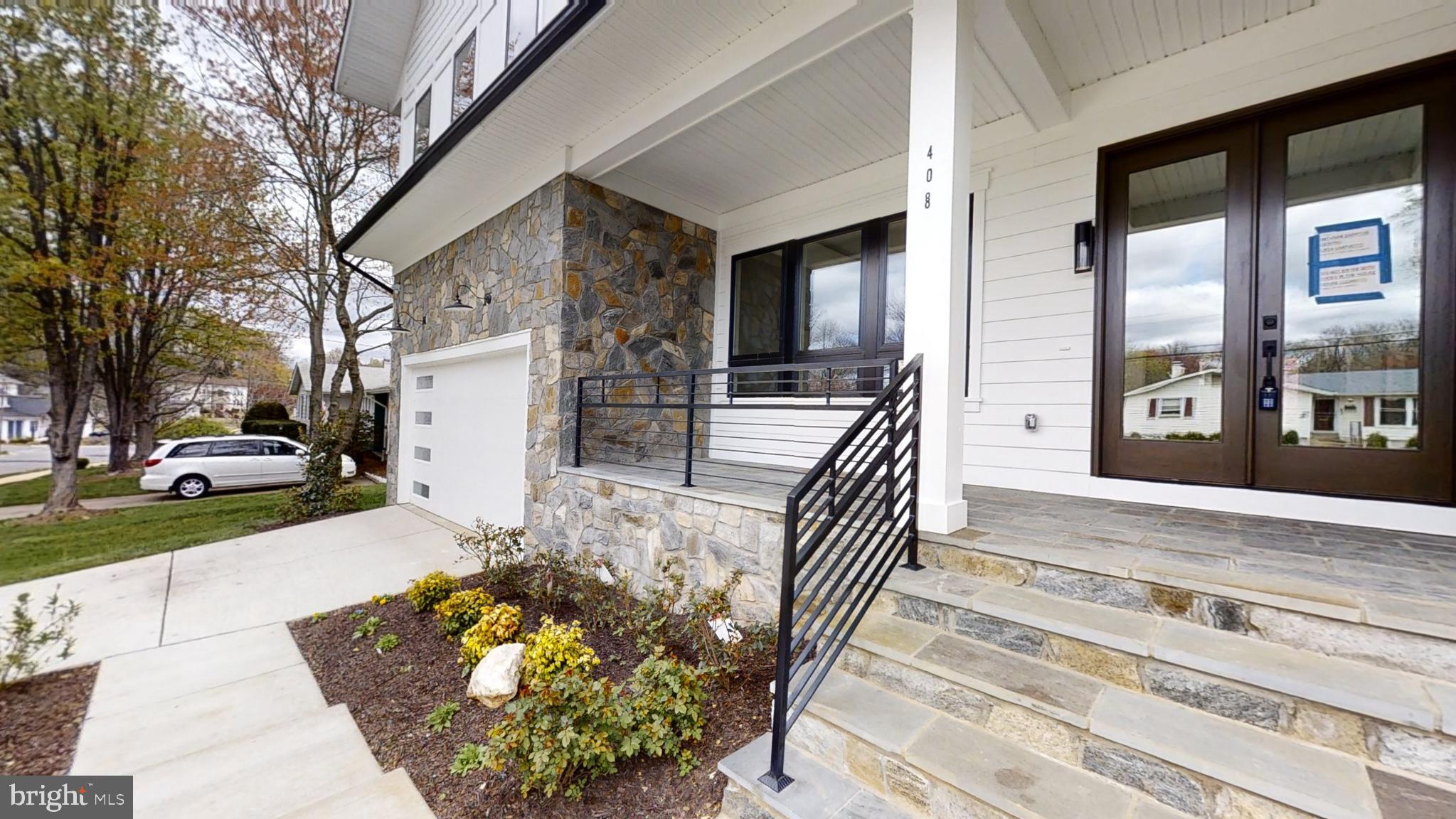 VIENNA WOODS - Residential