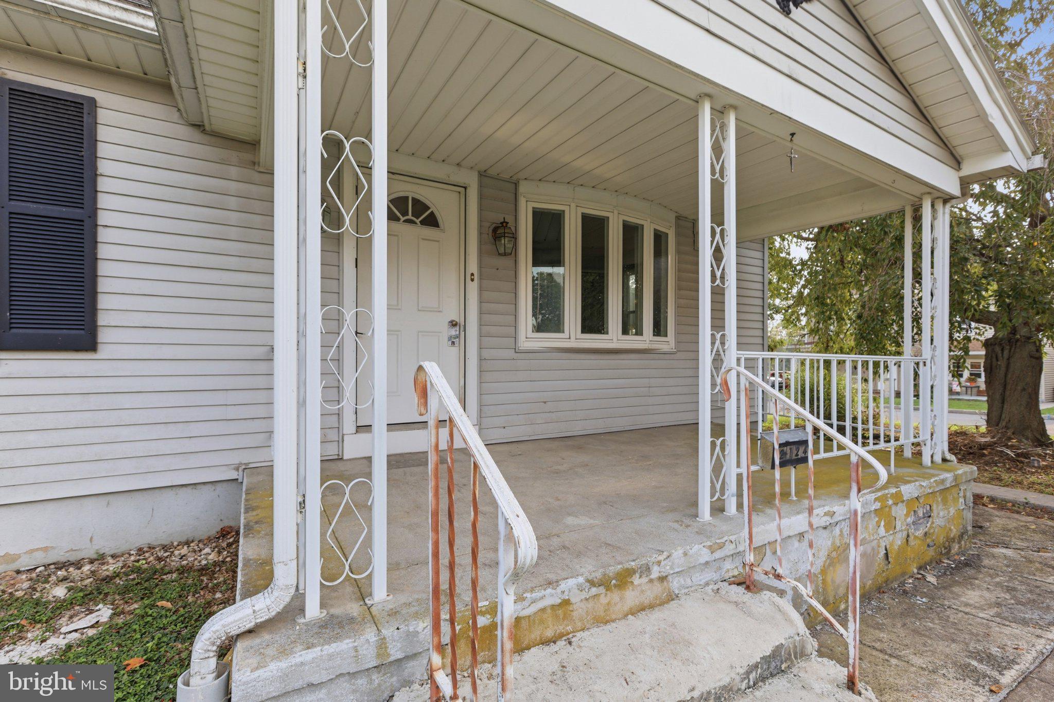 2124 CHURCH STREET