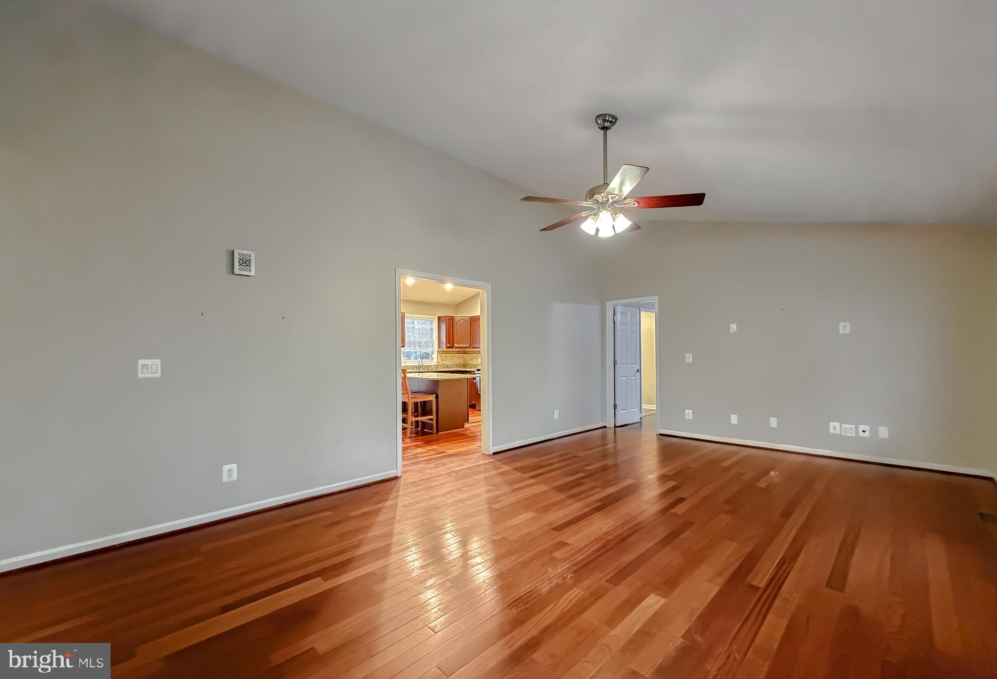 SUMMERWOOD - Residential