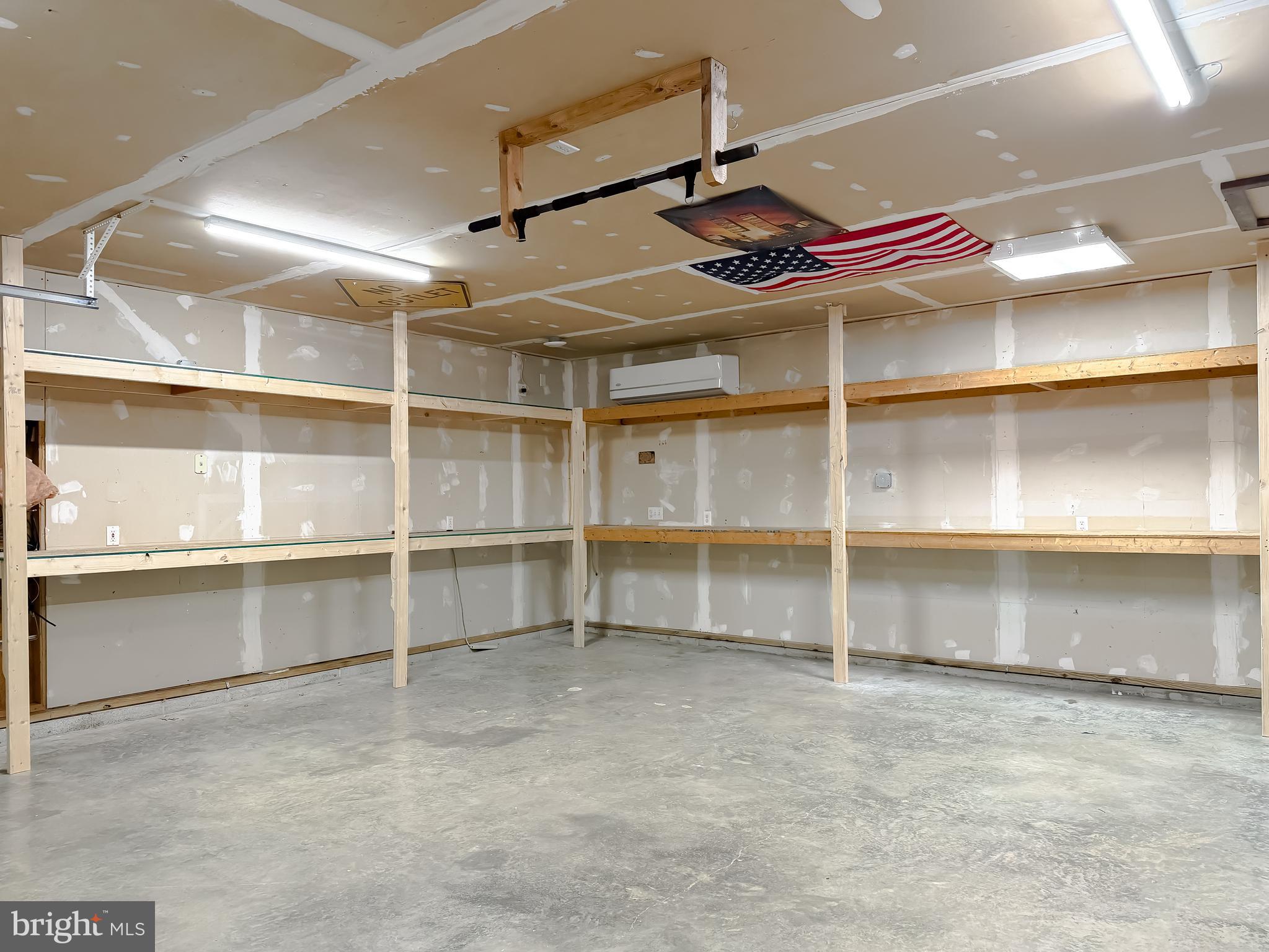 SUMMERWOOD - Residential