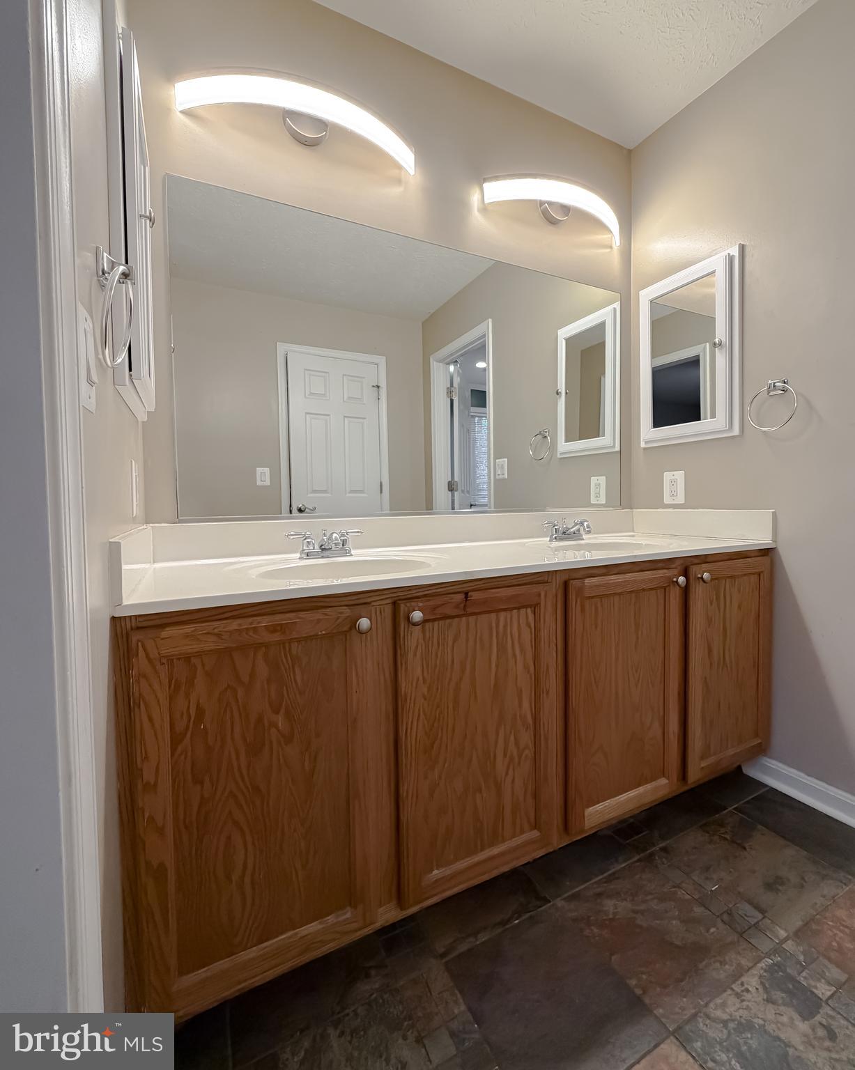 SUMMERWOOD - Residential