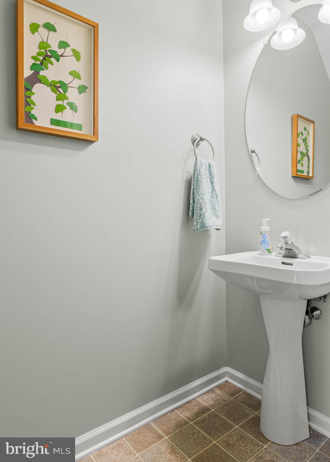 CHARLESTOWN OAKS - Residential