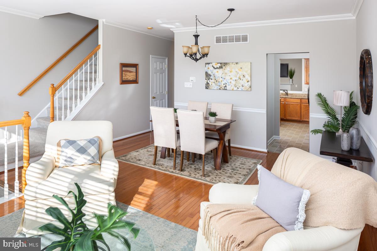 CHARLESTOWN OAKS - Residential